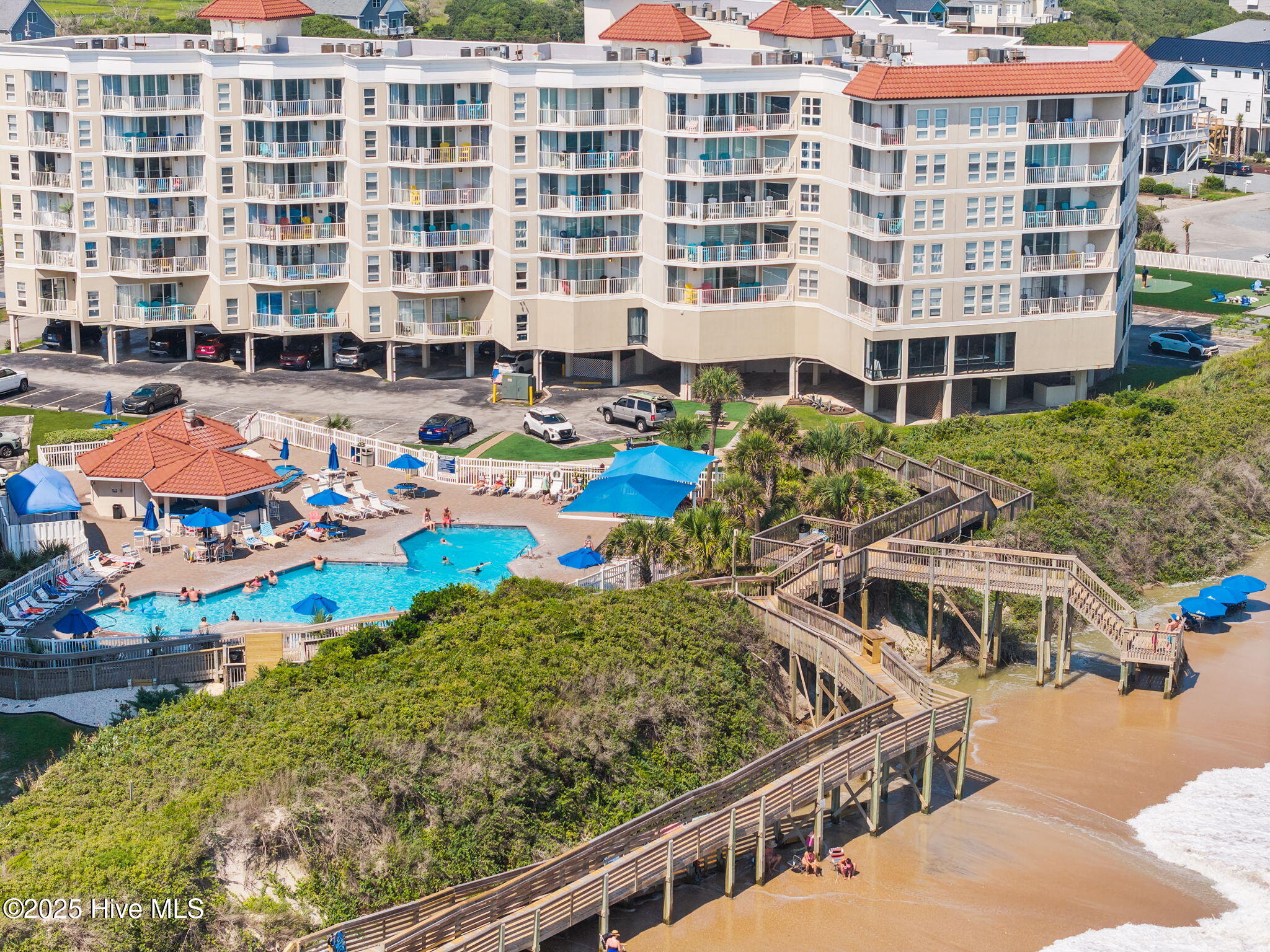 100528908 | Photo 39