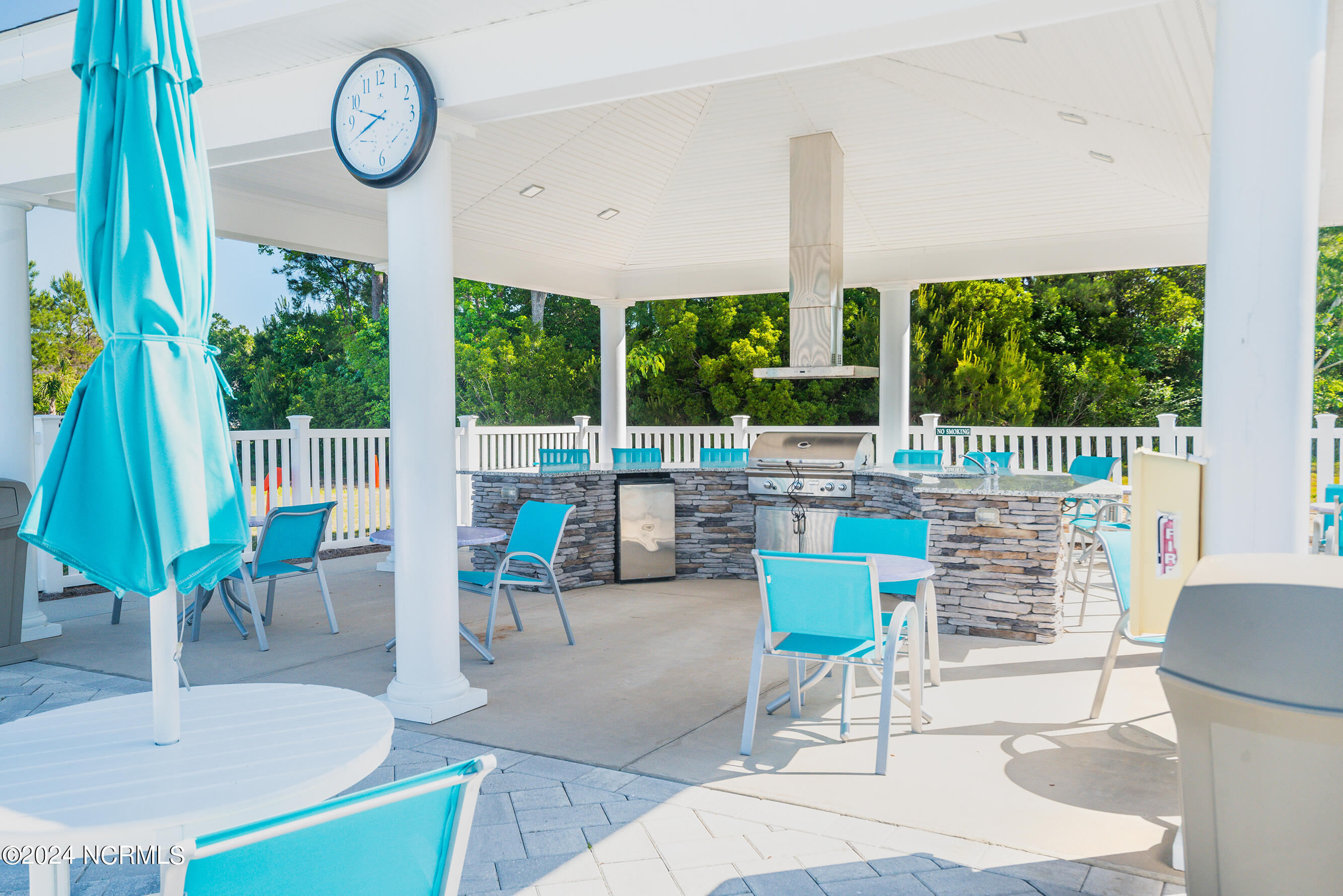 100513889 | Photo 49