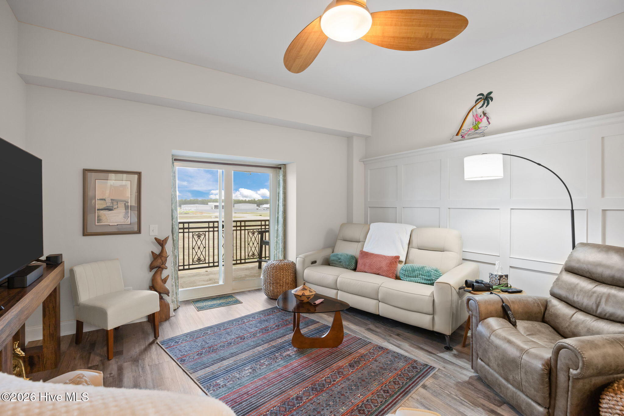 100558895 | Photo 21