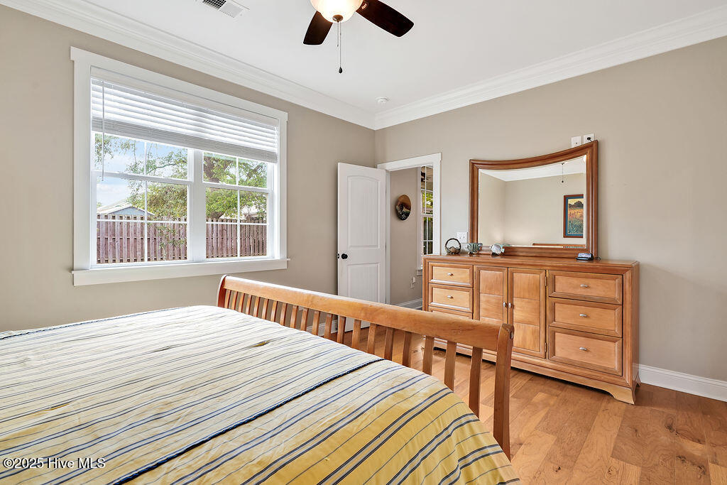 100504186 | Photo 22