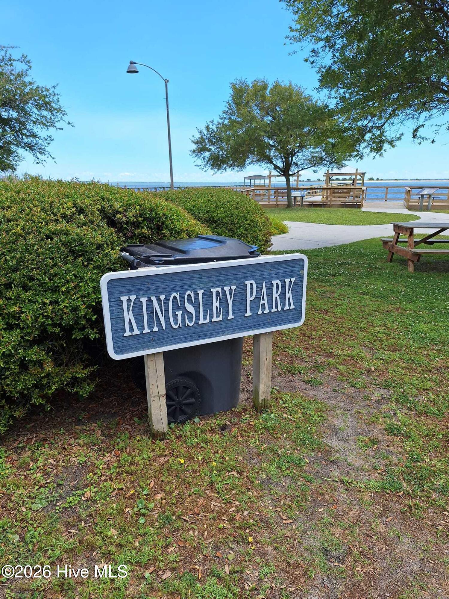 100570520 | Photo 57