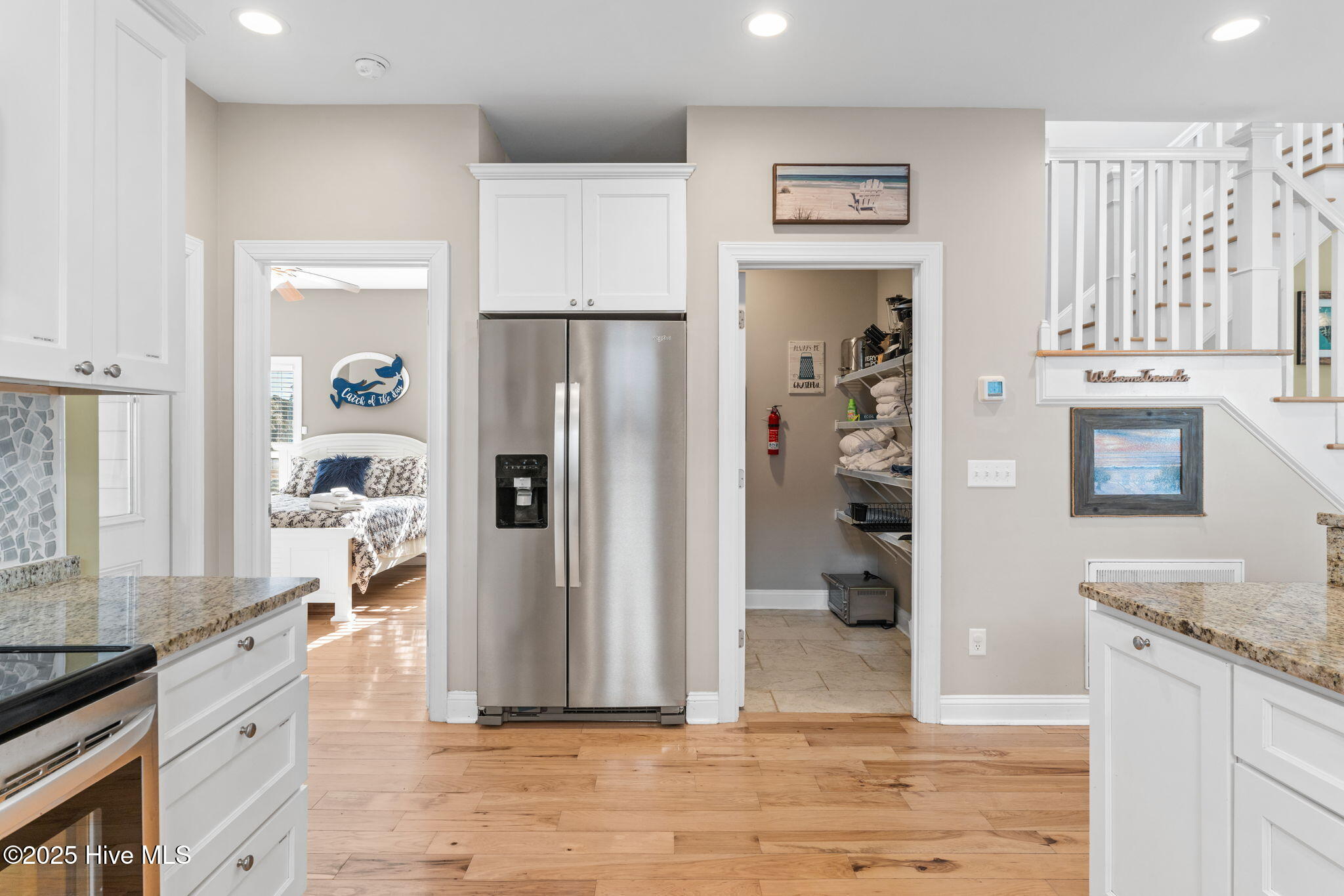 100546116 | Photo 10