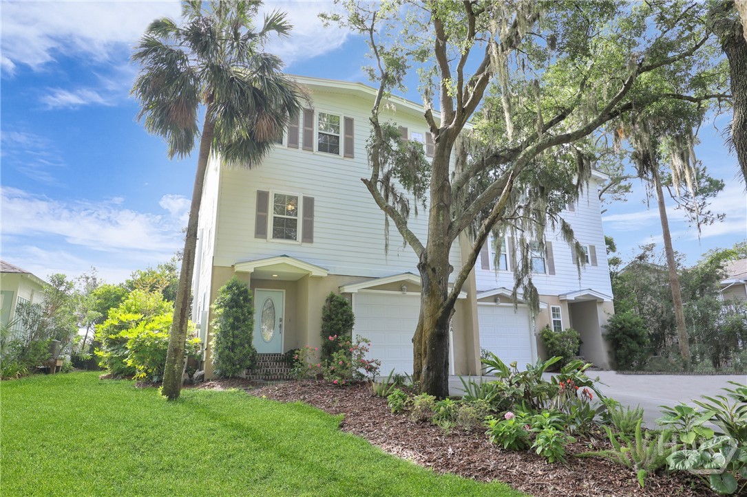 Property at 158 Campbell Avenue