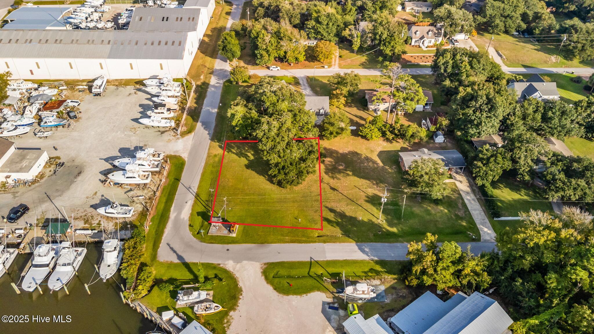201 1 Pensacola Avenue,Morehead City