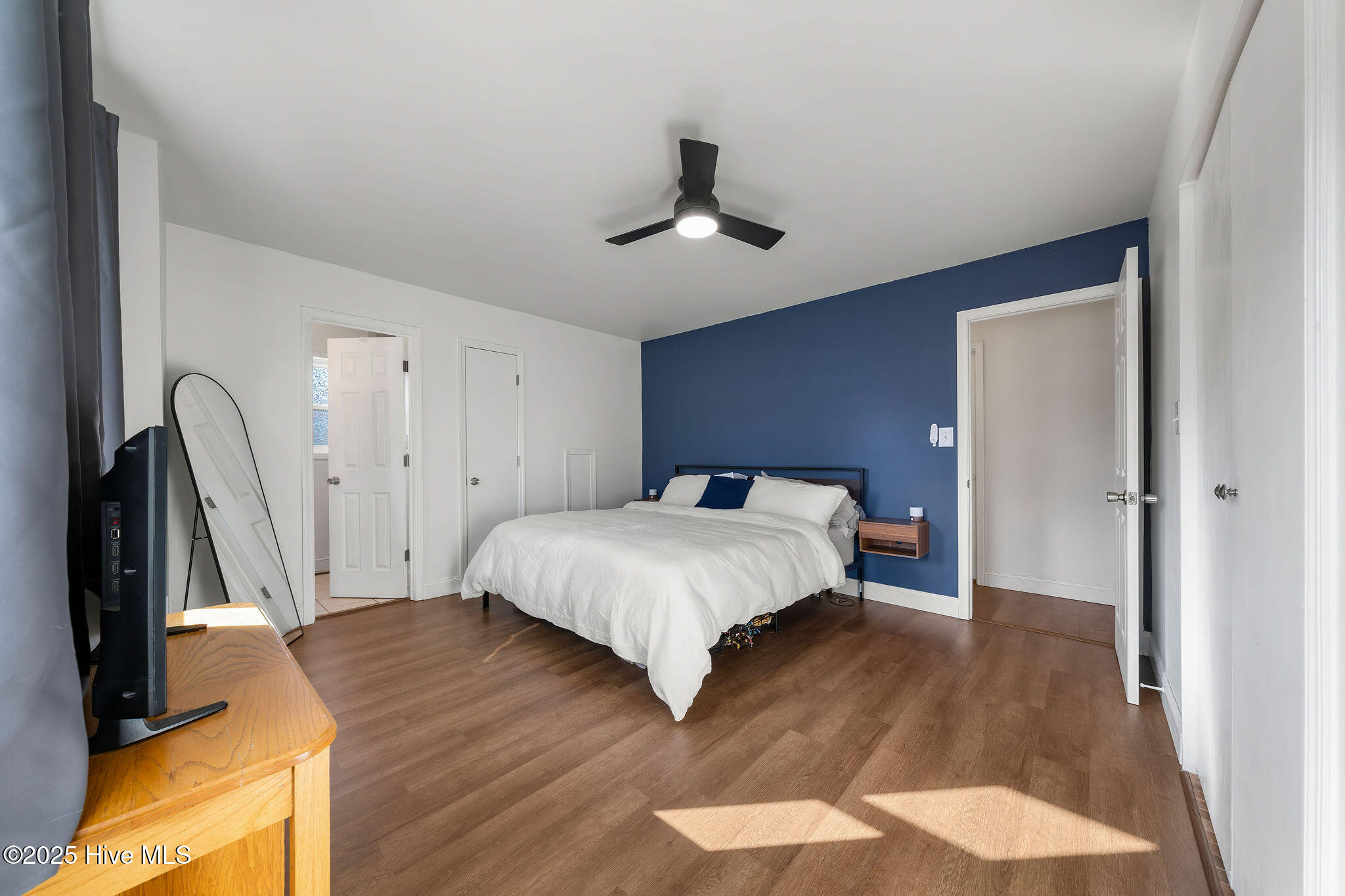 100544071 | Photo 22