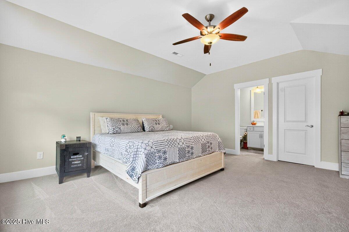 100524636 | Photo 17