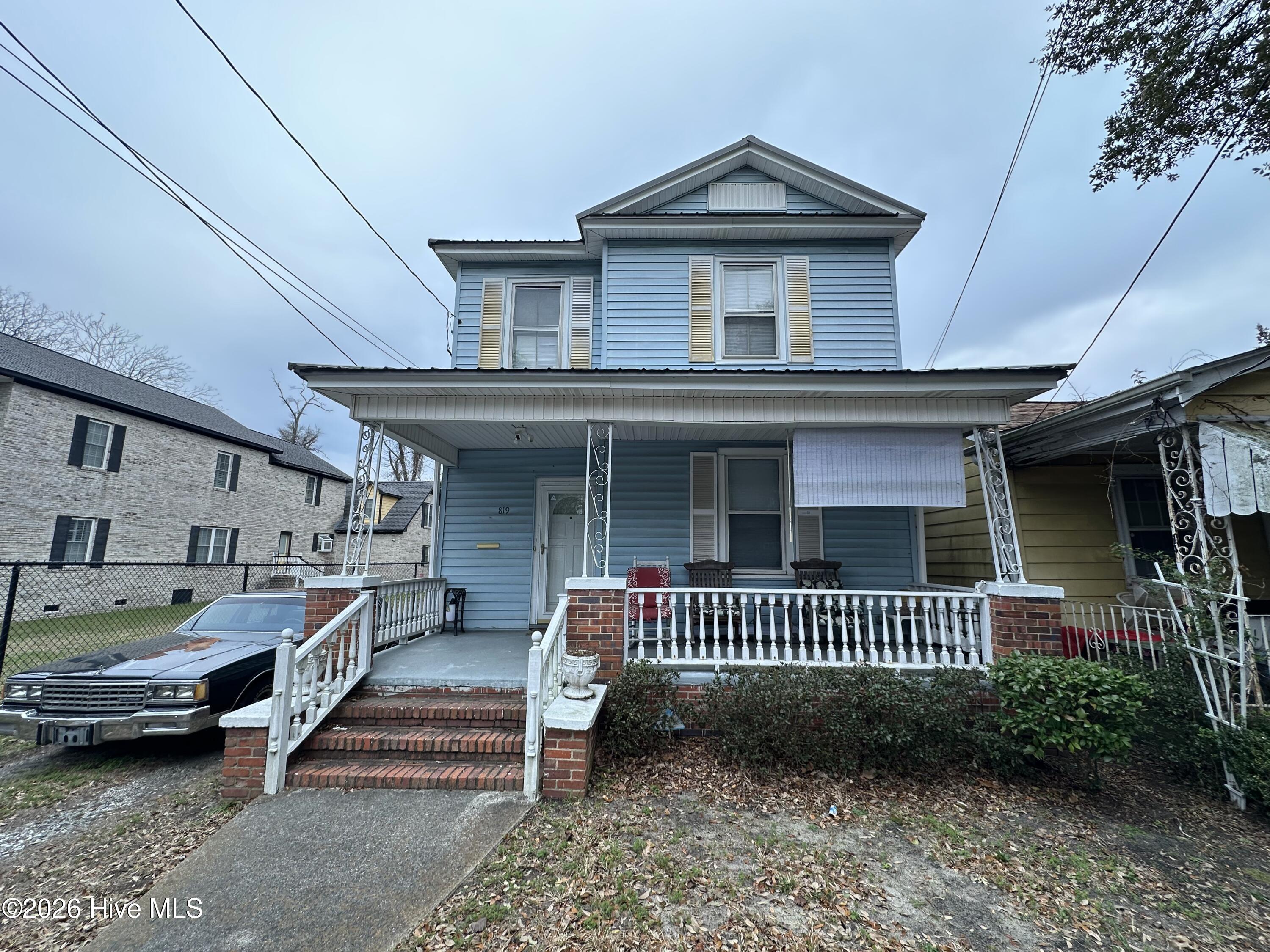 100560745 | Photo 19