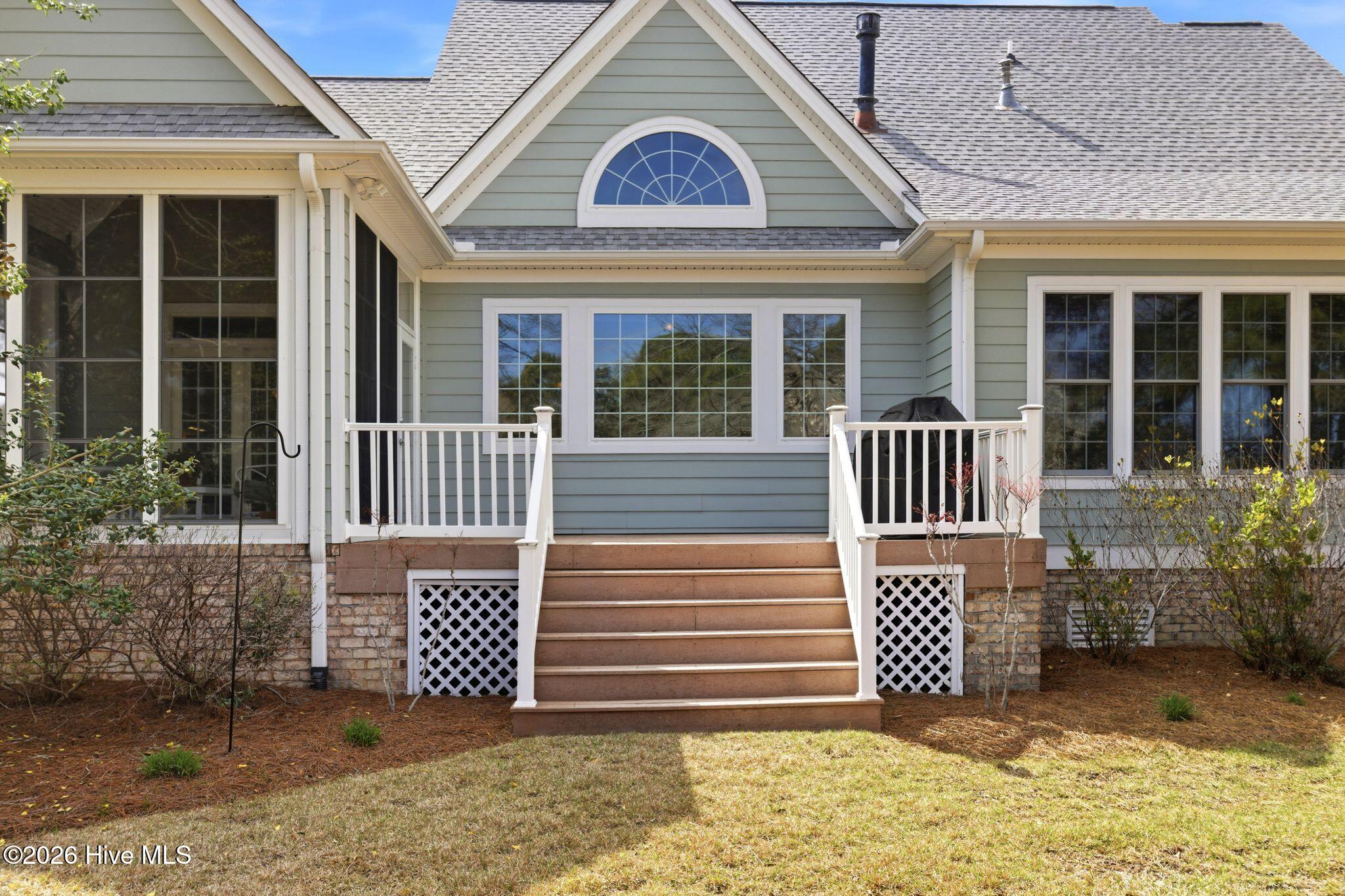 100564231 | Photo 63