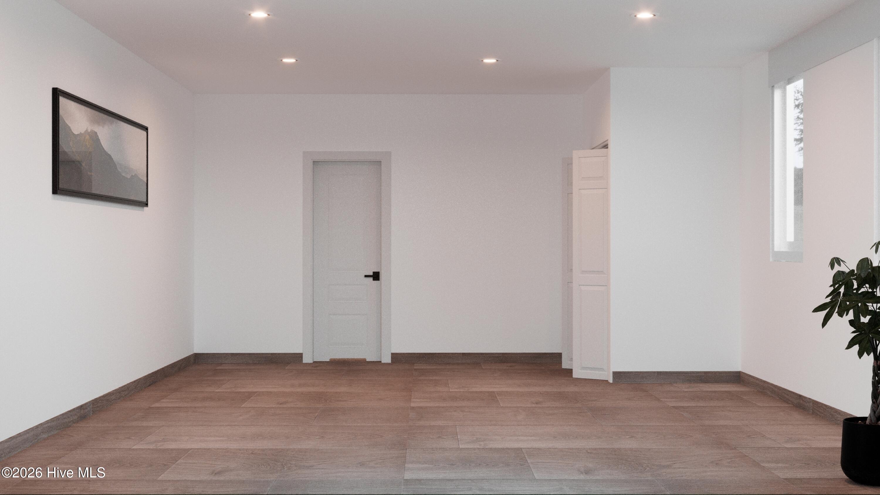 100563169 | Photo 13