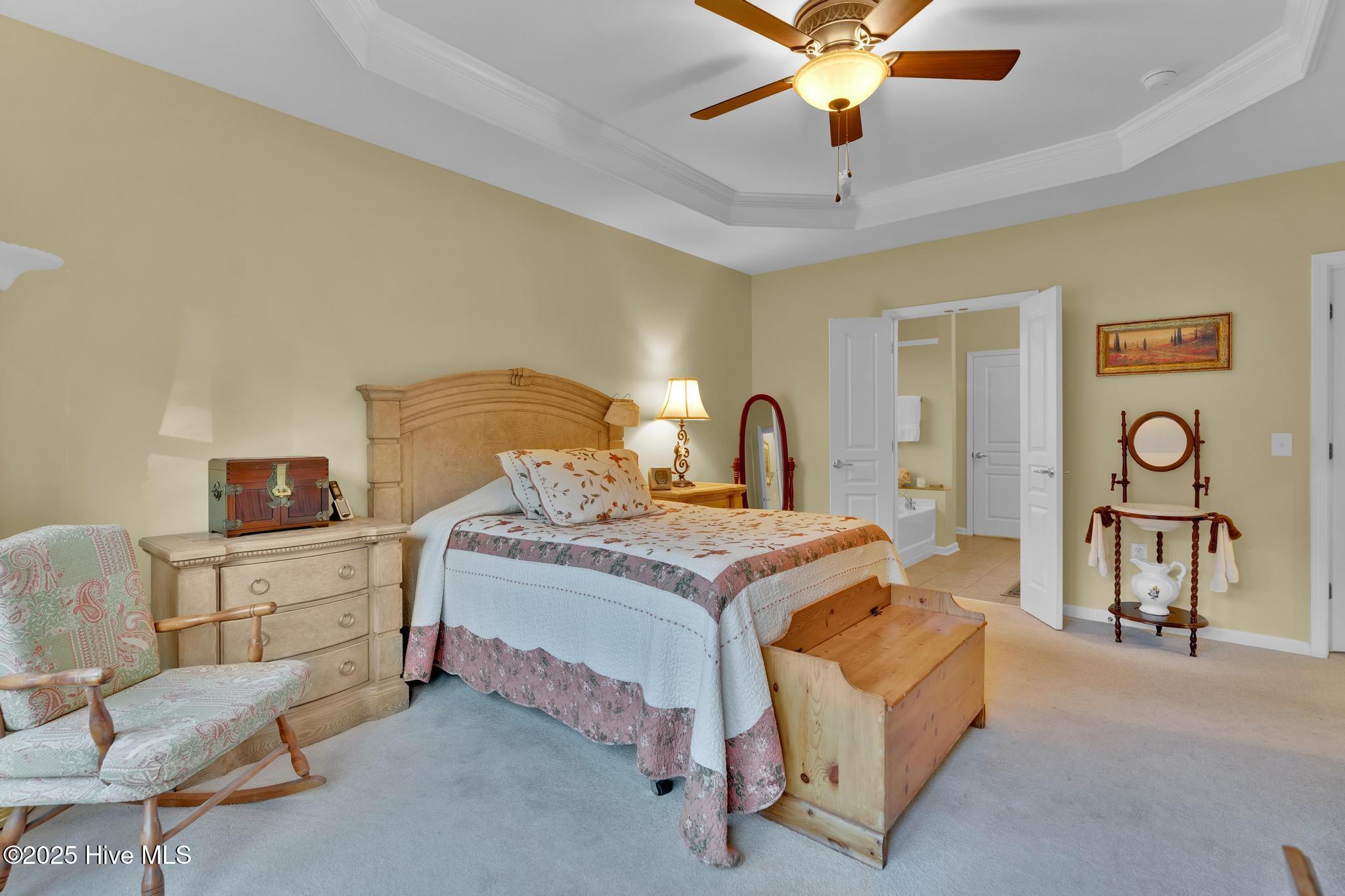 100540290 | Photo 19