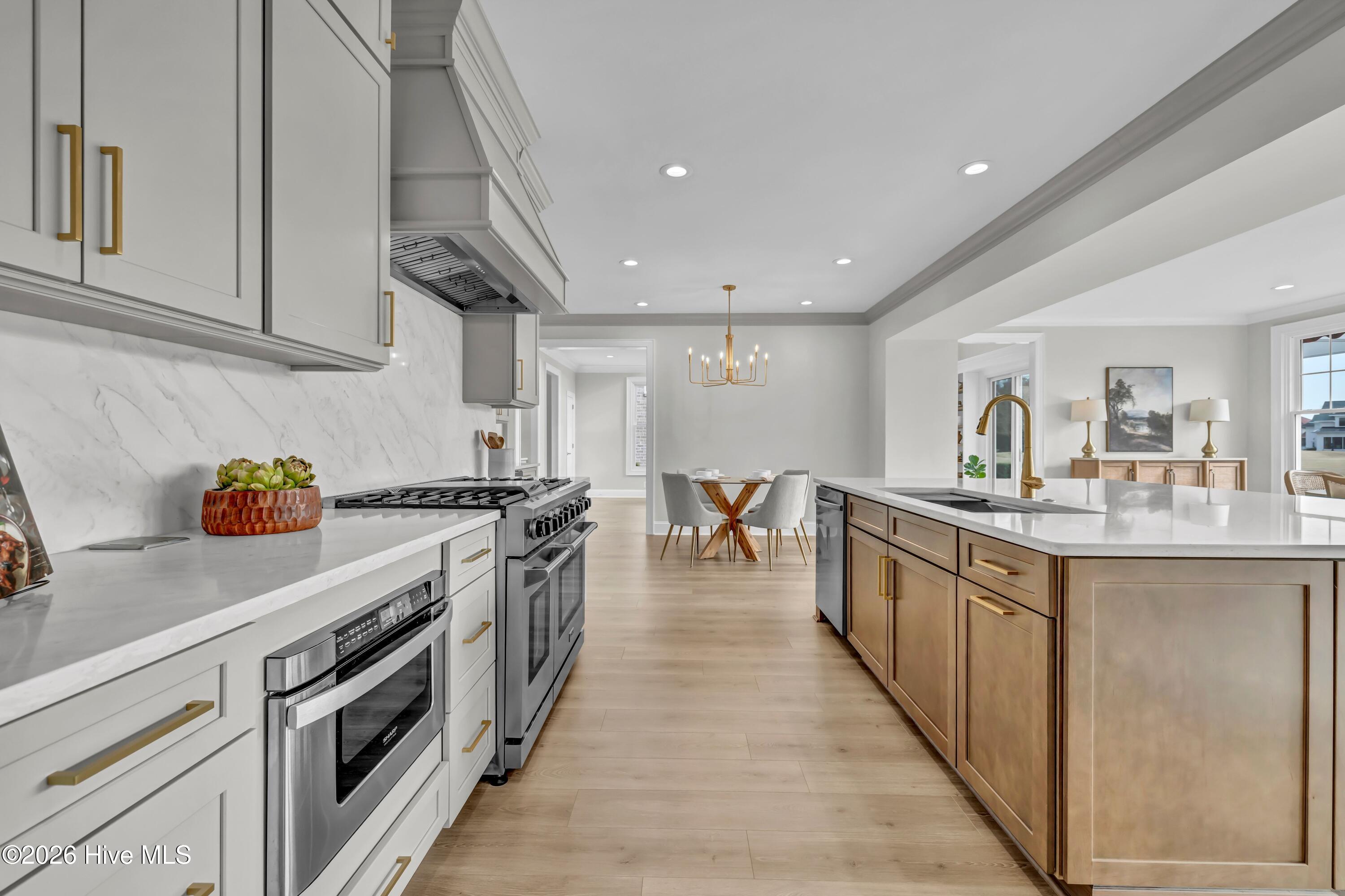 100552340 | Photo 18