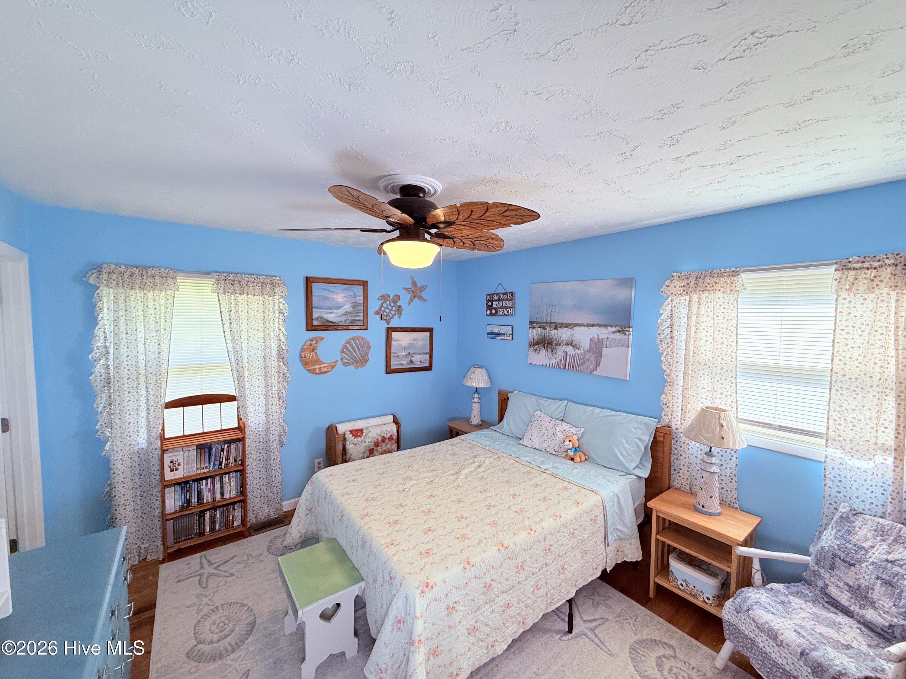 100568952 | Photo 14