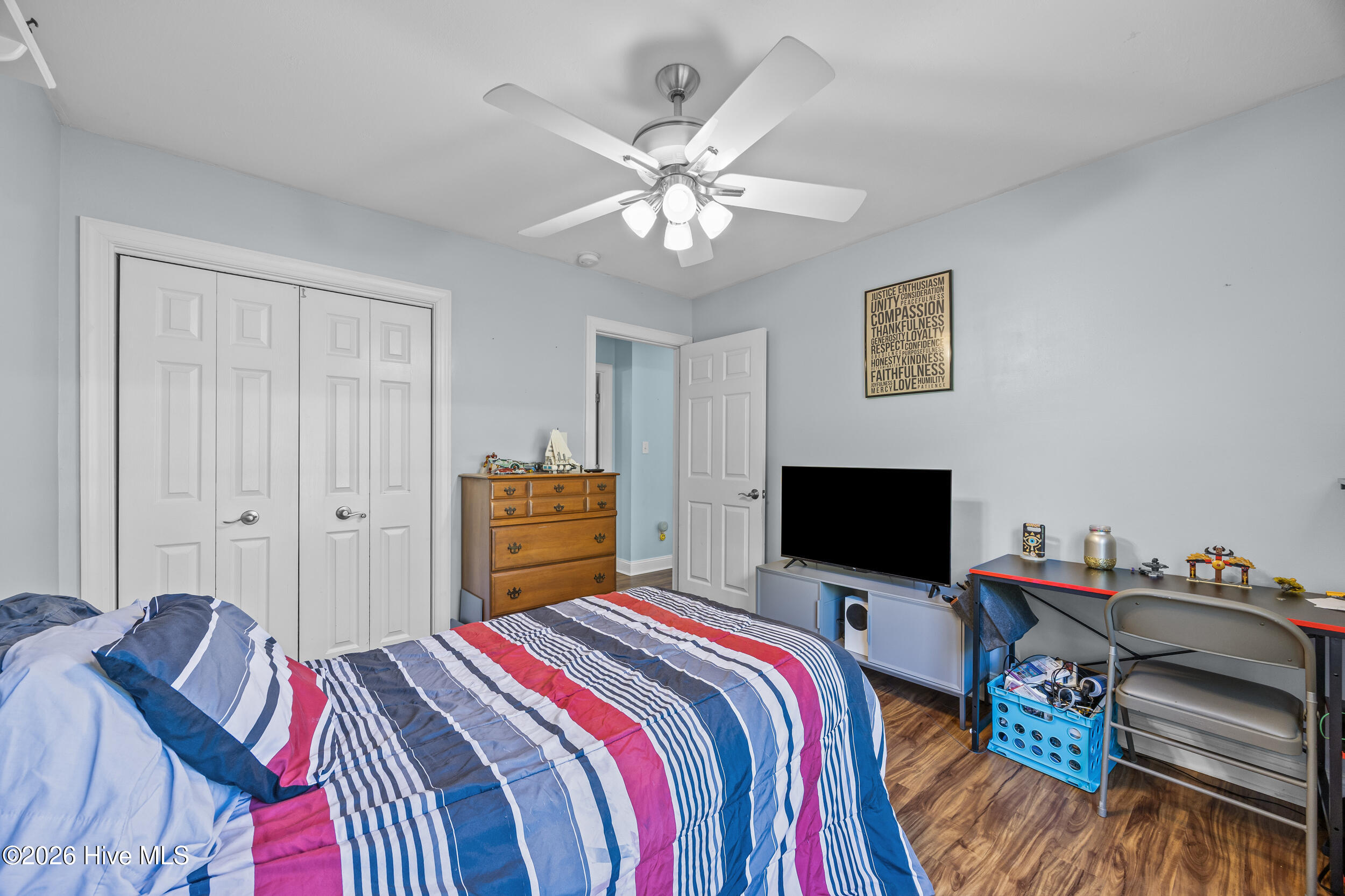 100567531 | Photo 32