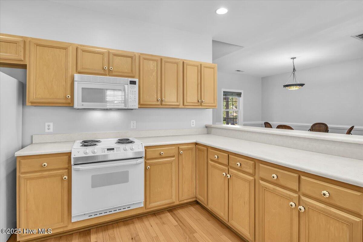 100534283 | Photo 11