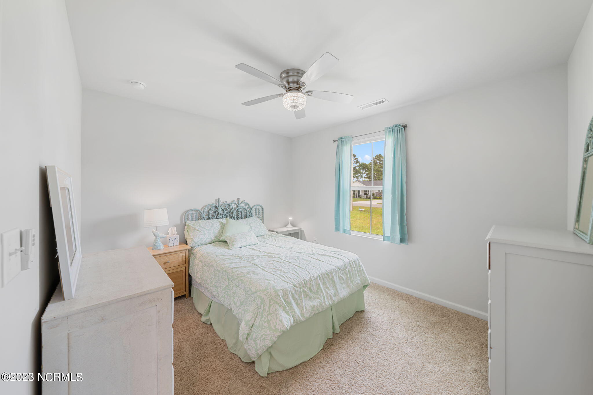 100536521 | Photo 18