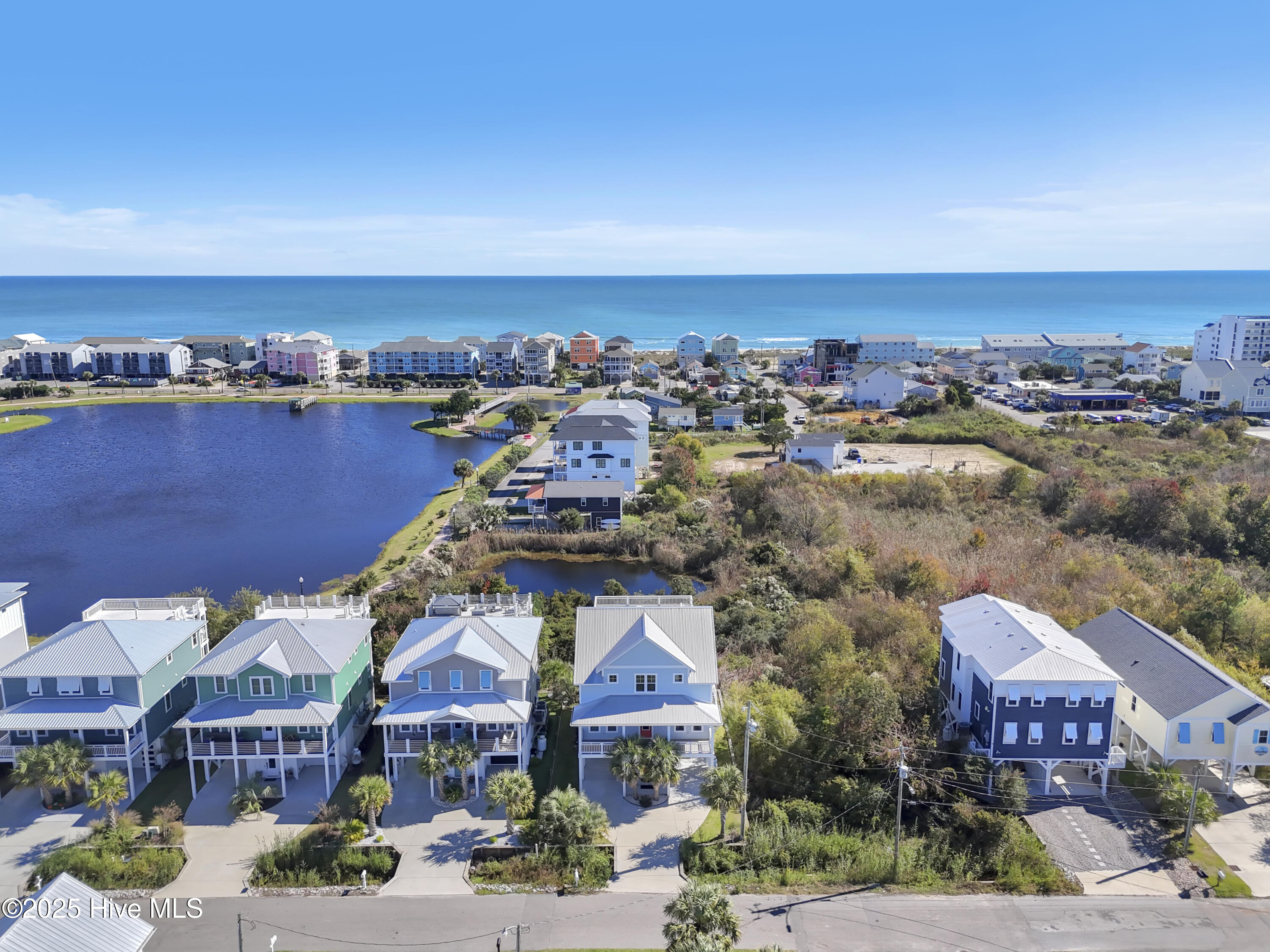 100540464 | Photo 74