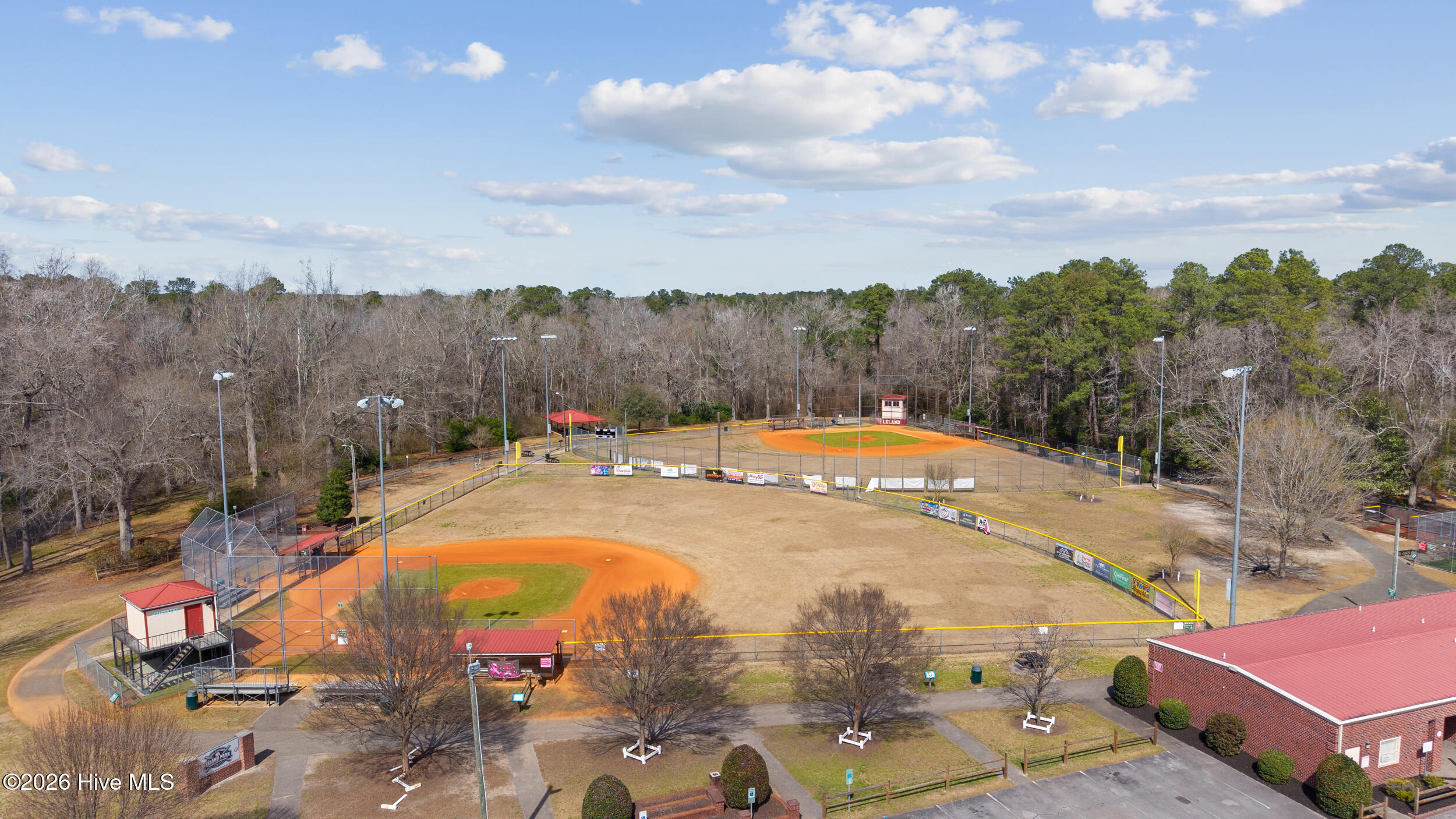 100570550 | Photo 35