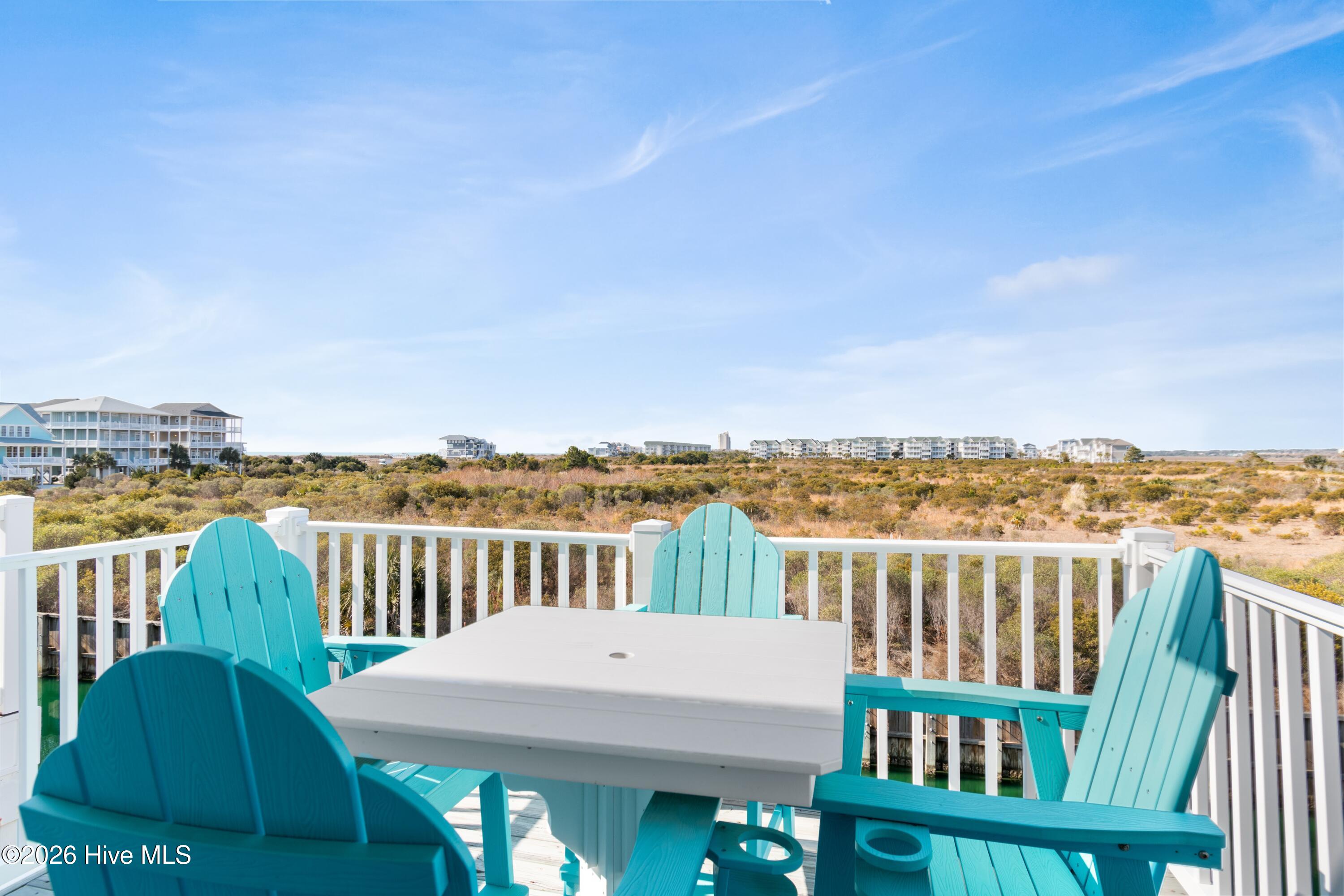 100554890 | Photo 24