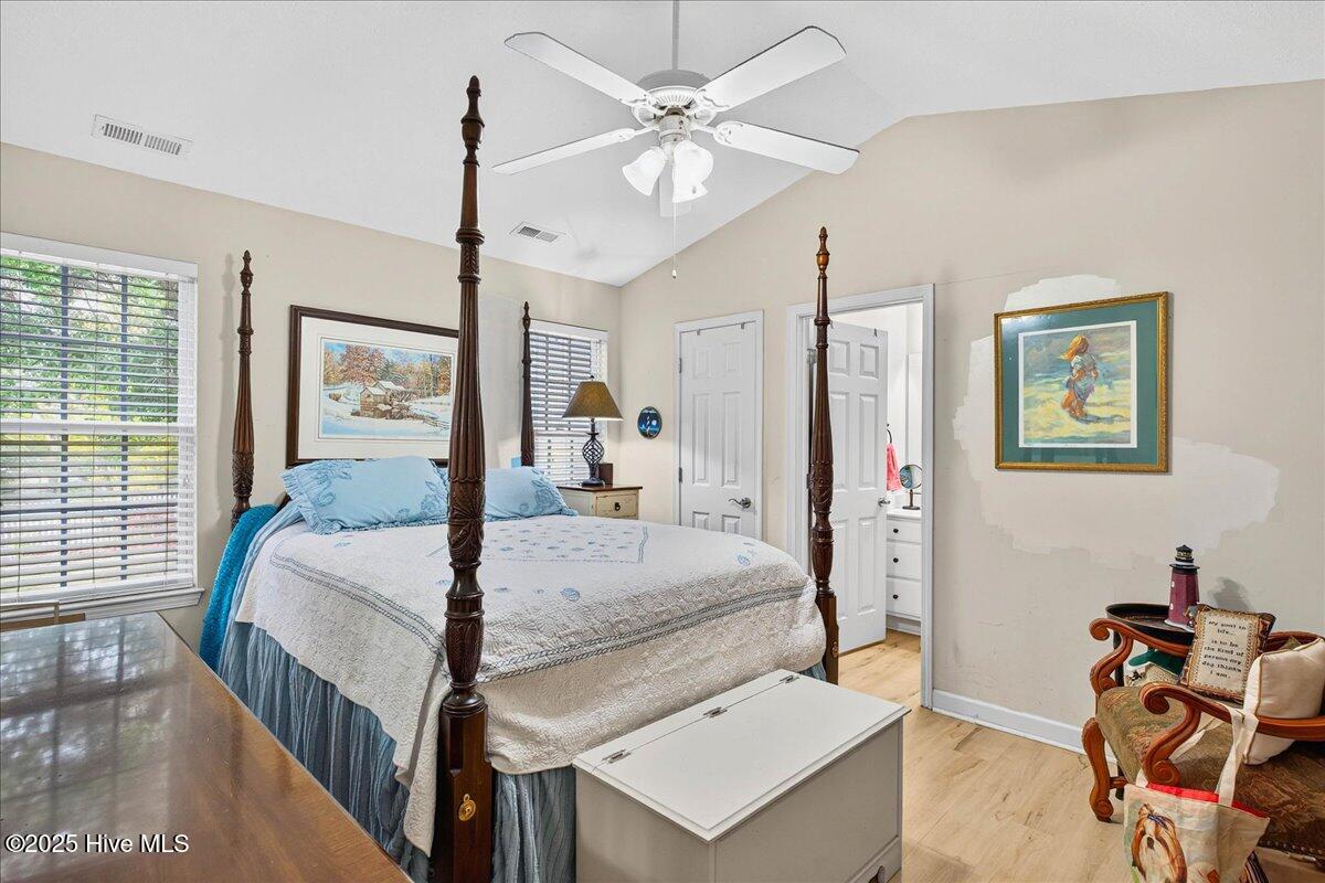 100543046 | Photo 17