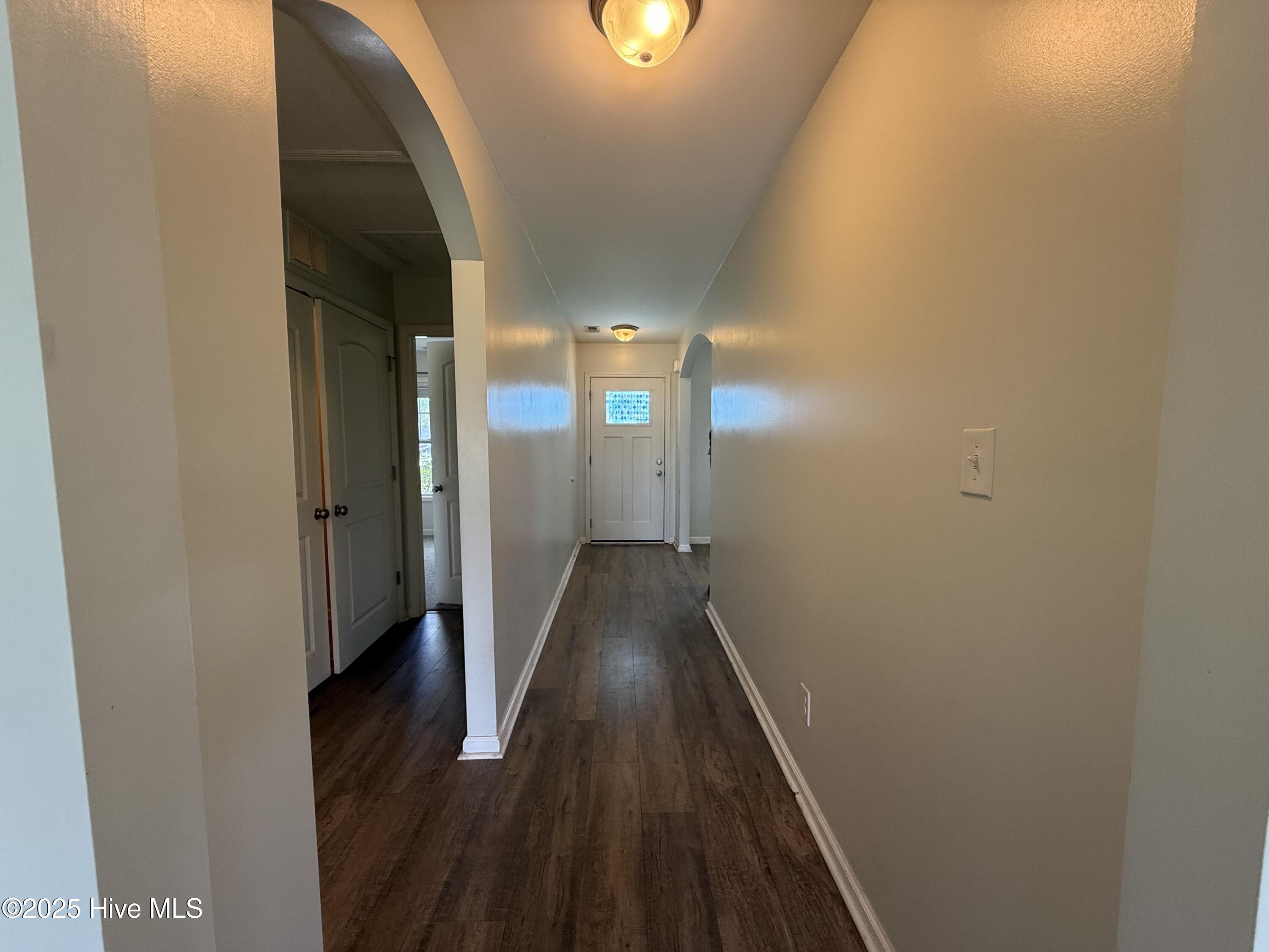 100566630 | Photo 18