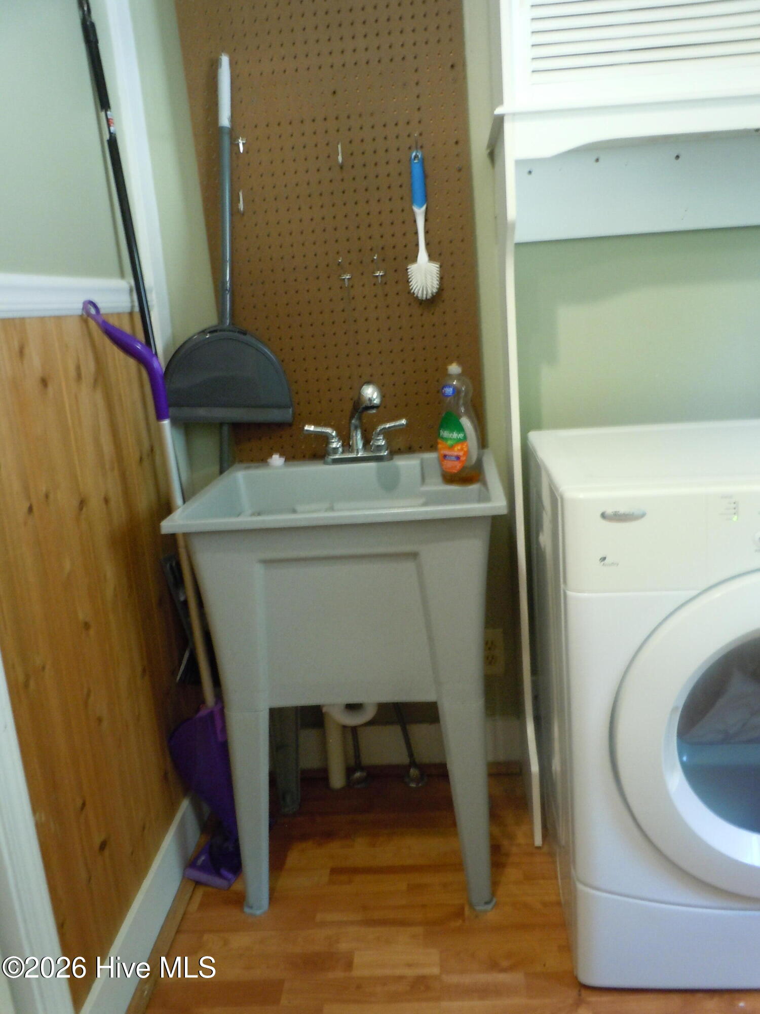 100565129 | Photo 30