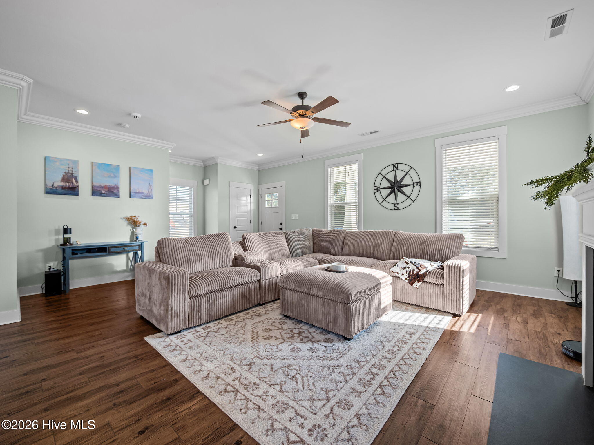 100553729 | Photo 13