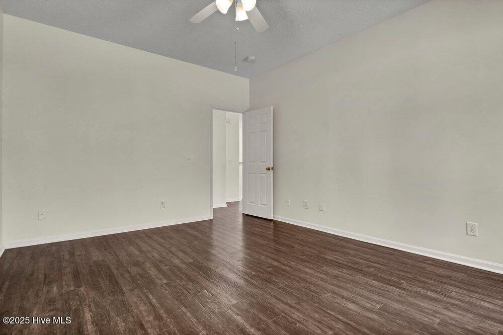 100547171 | Photo 16