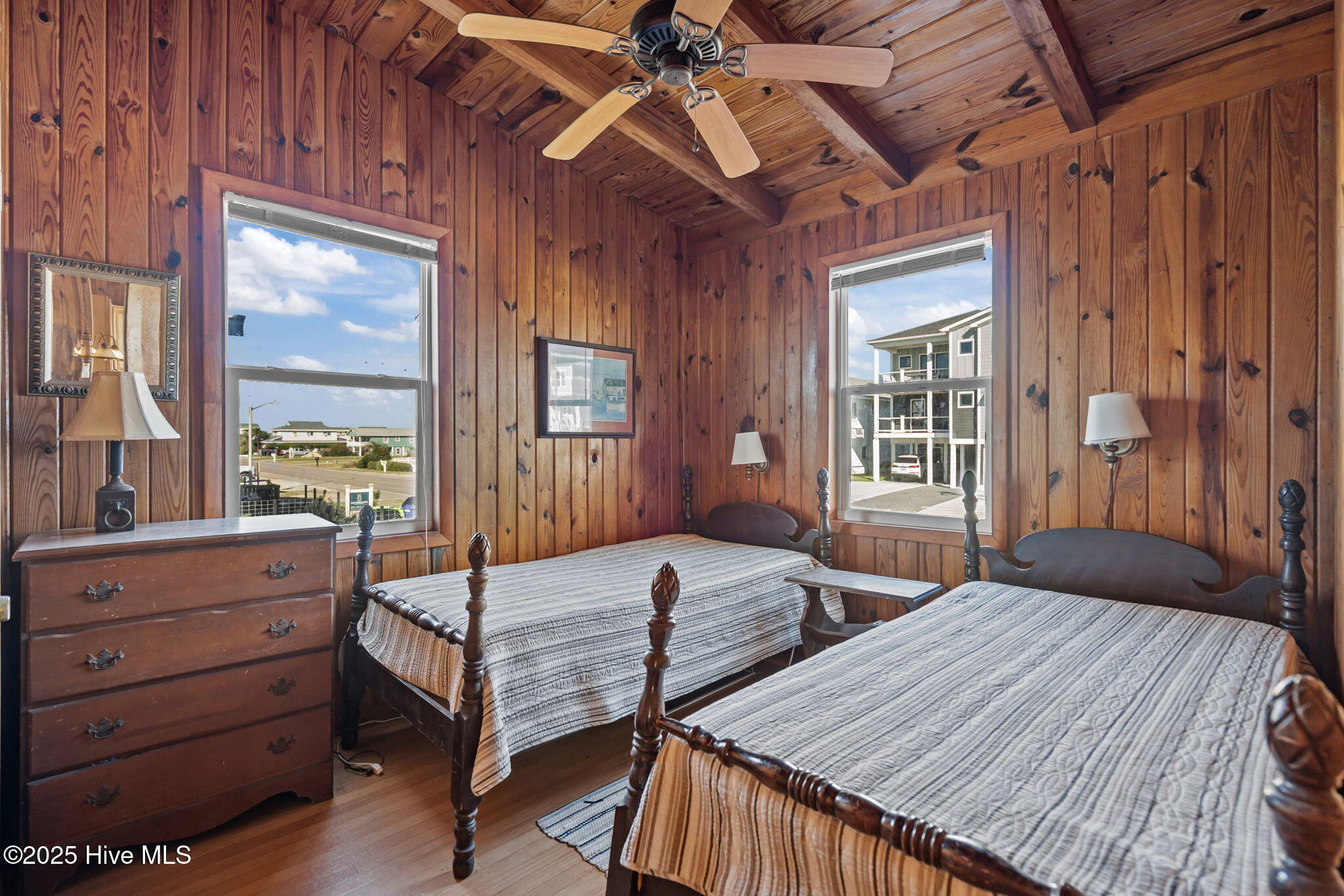 100539644 | Photo 32