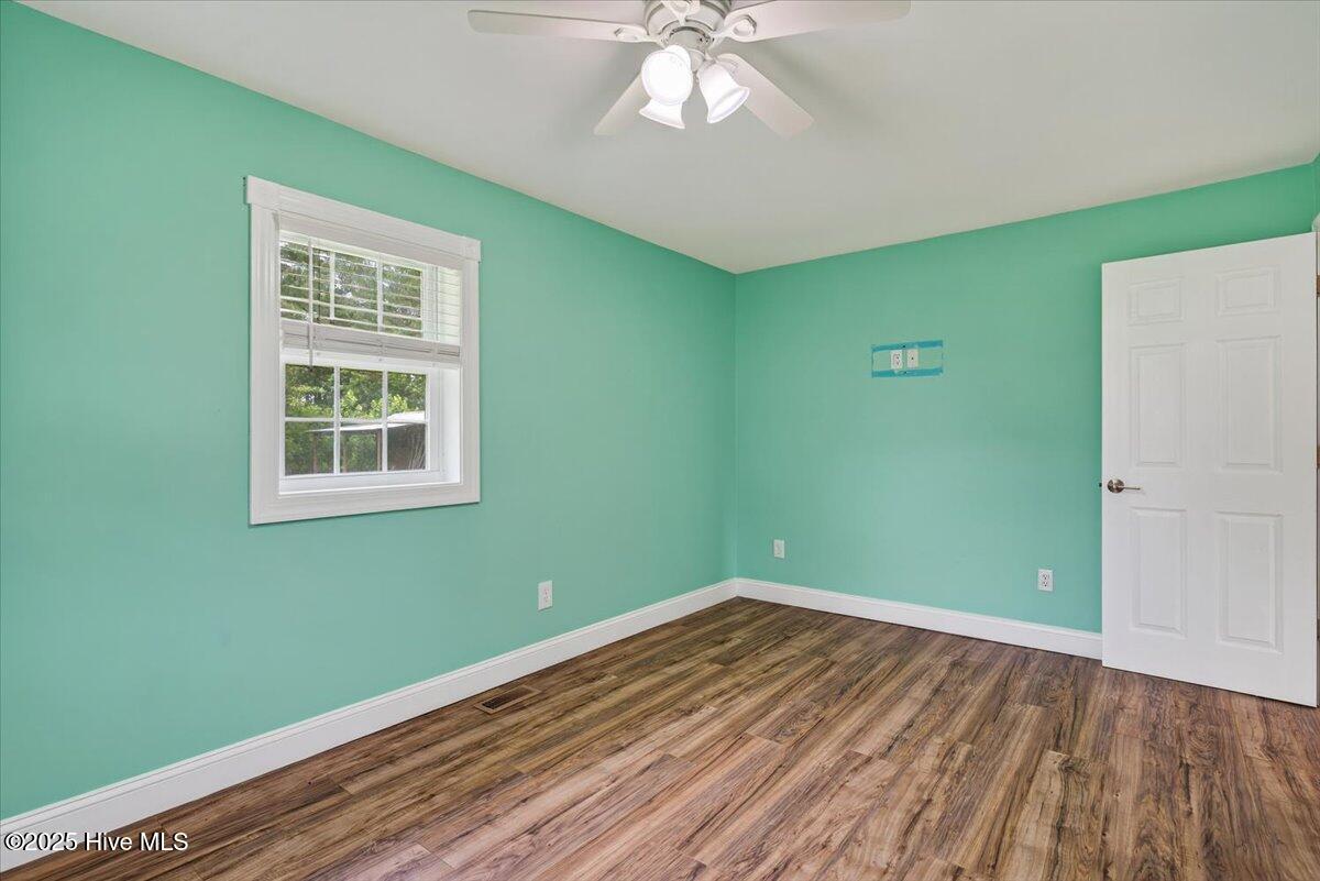 100513703 | Photo 29