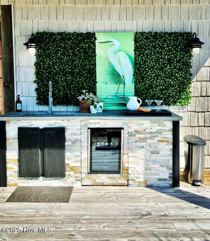 100488869 | Photo 40