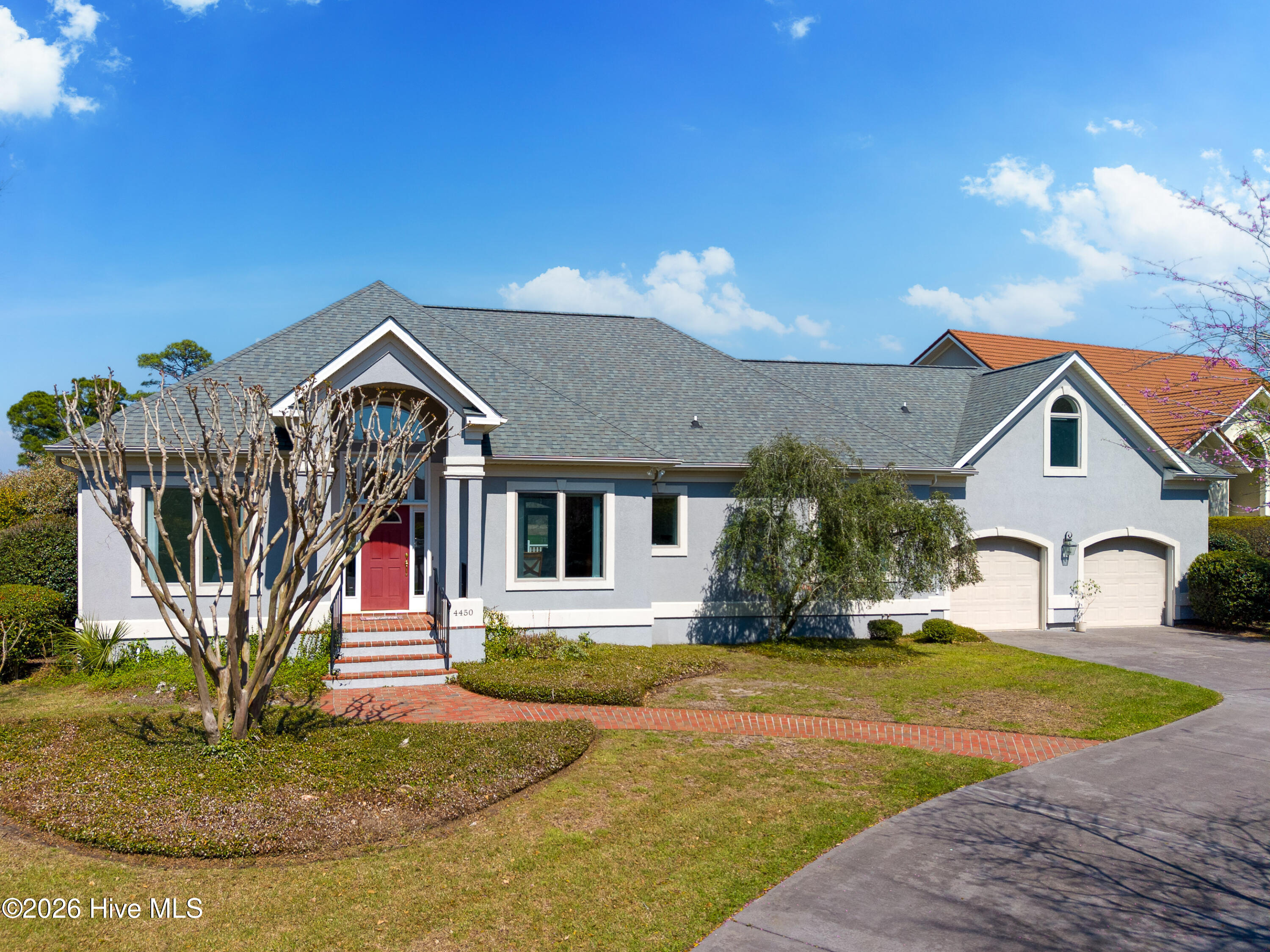 100564038 | Photo 58