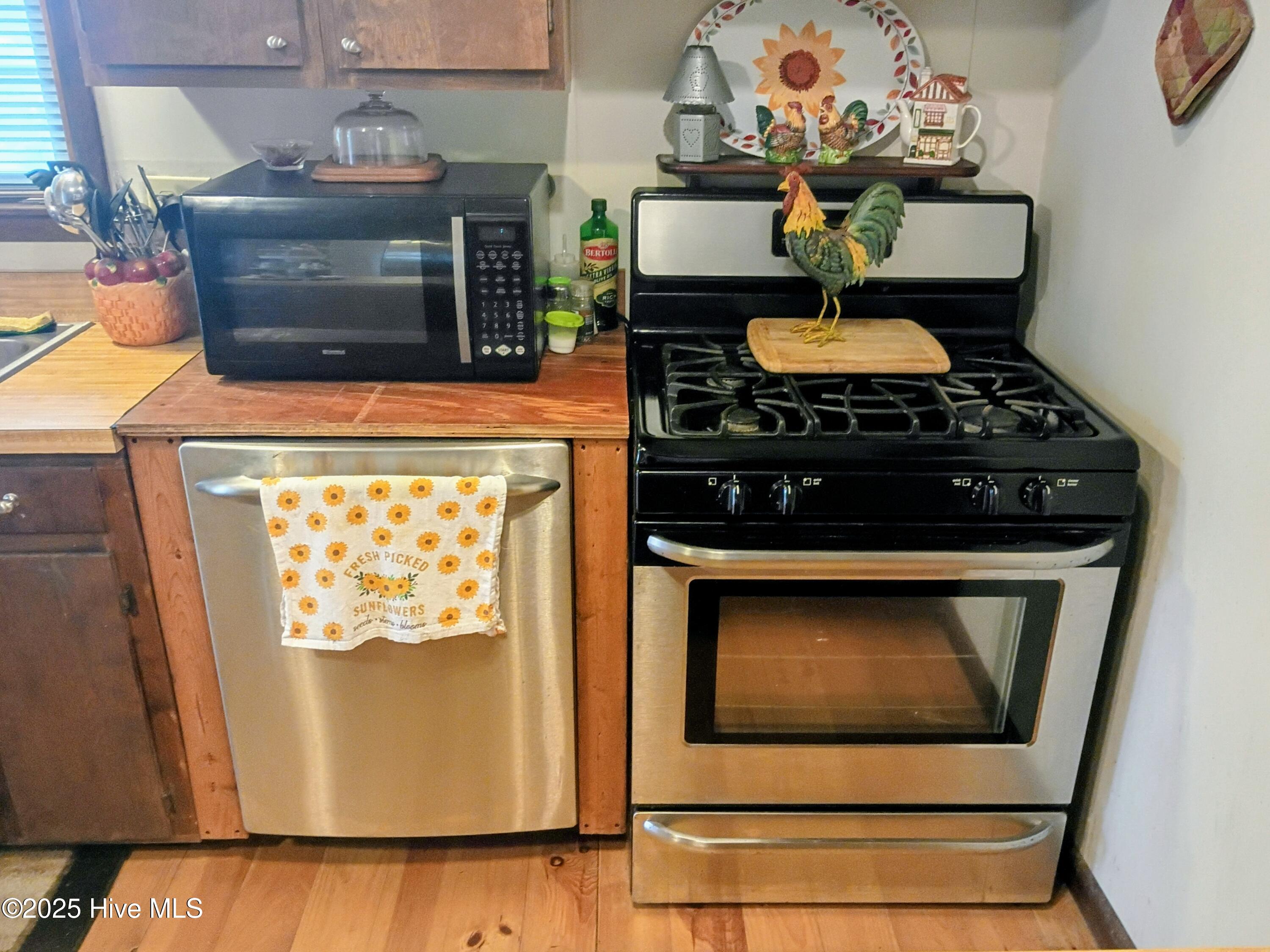 100557572 | Photo 19