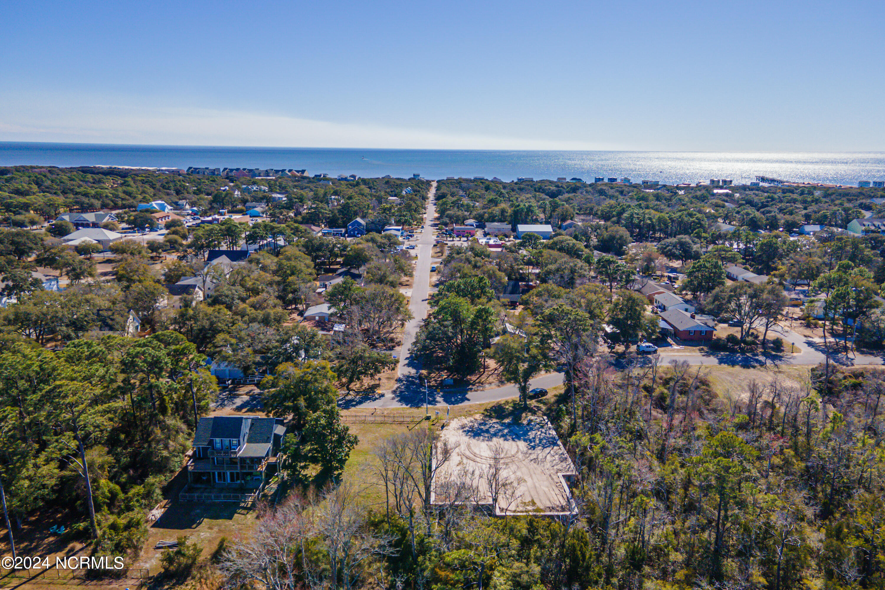 100510107 | Photo 11