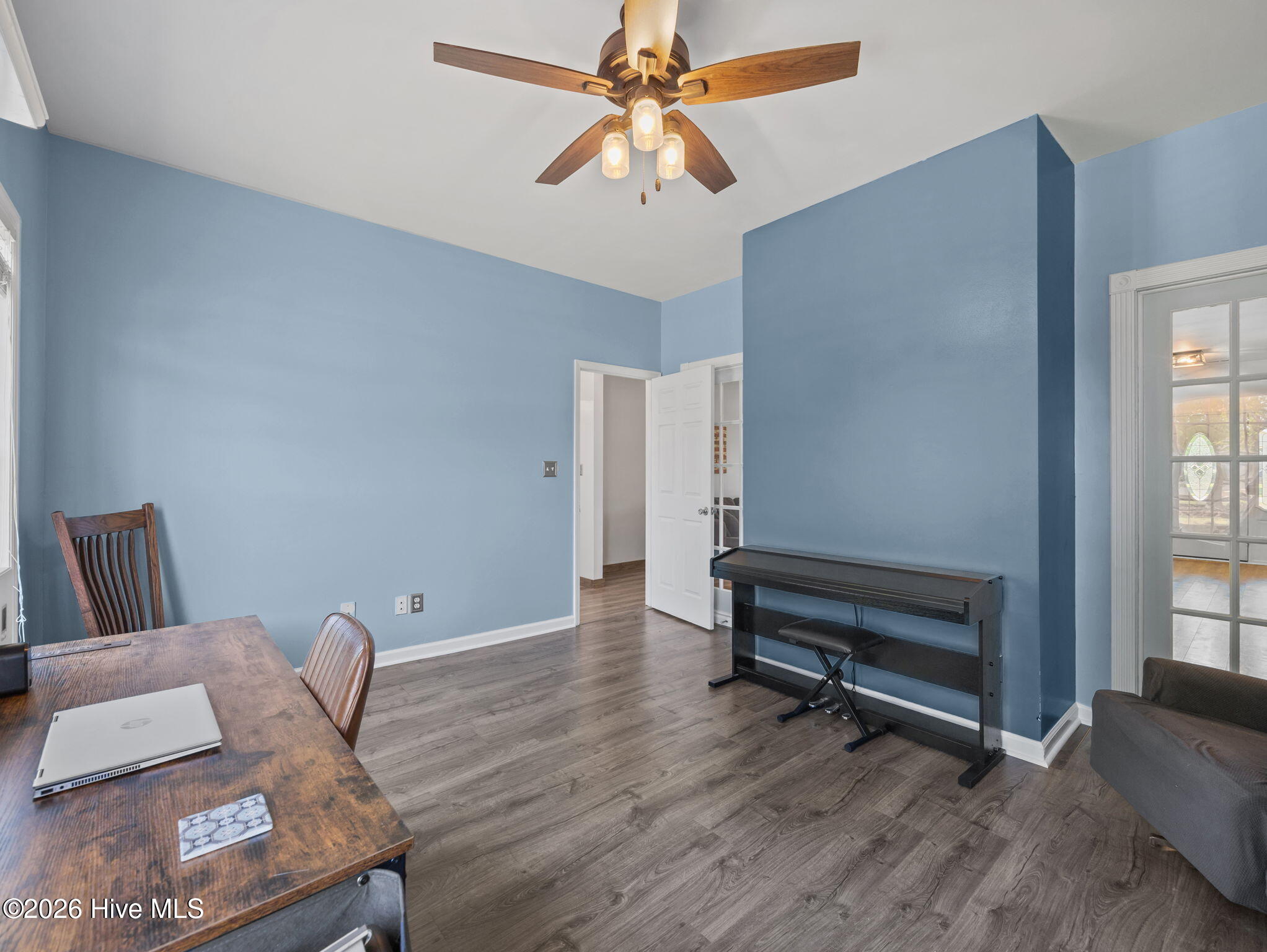 100567652 | Photo 36