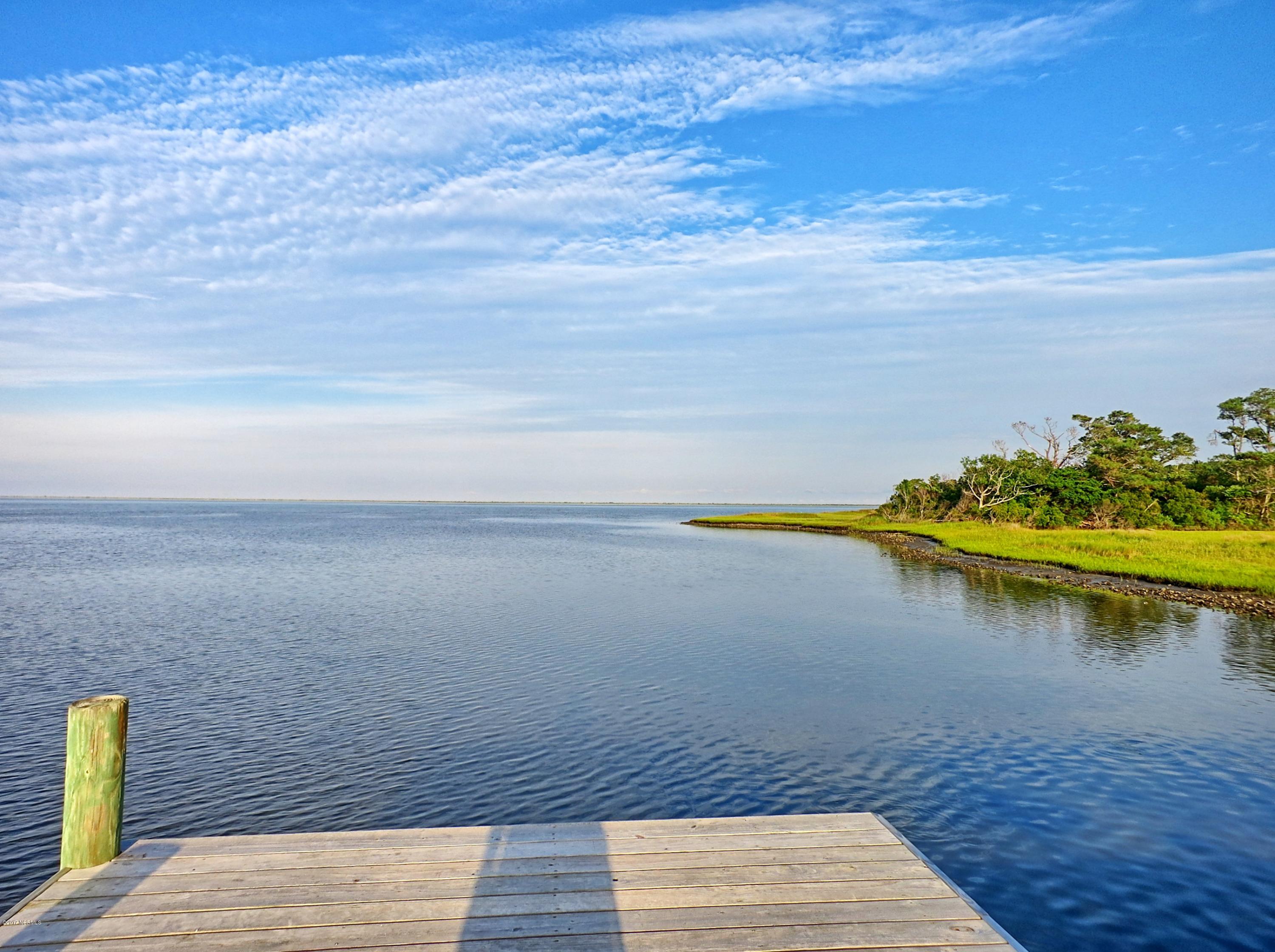 141 East Drive,Harkers Island