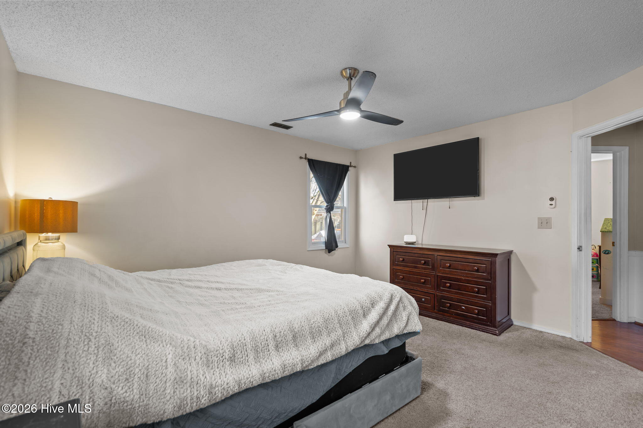 100547316 | Photo 17