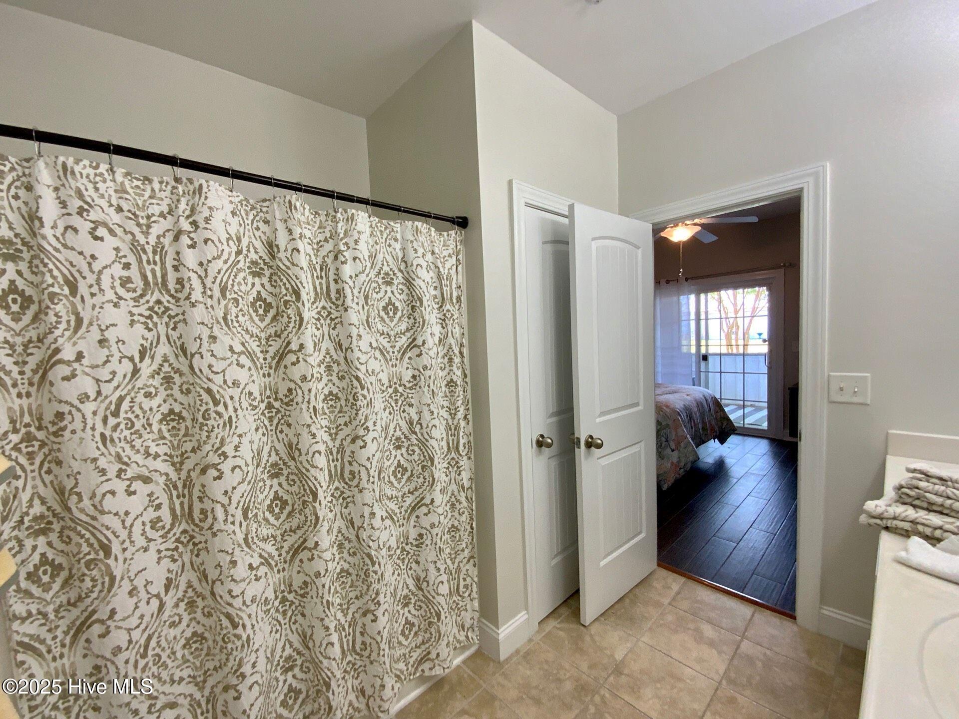 100 Gateway Condos Drive UNIT 113, Surf City, NC, 28445