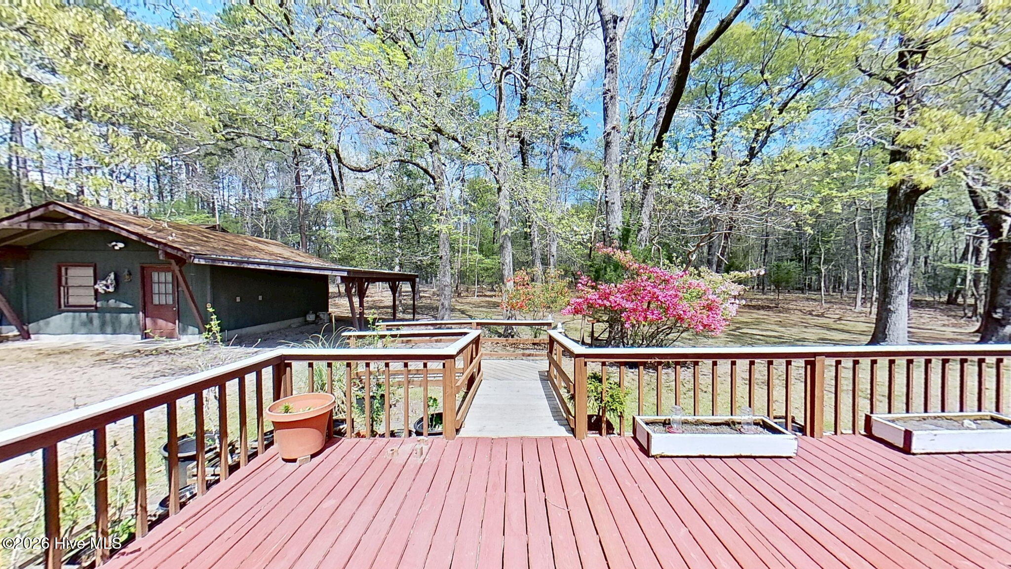 512 Raymond Drive,Arapahoe