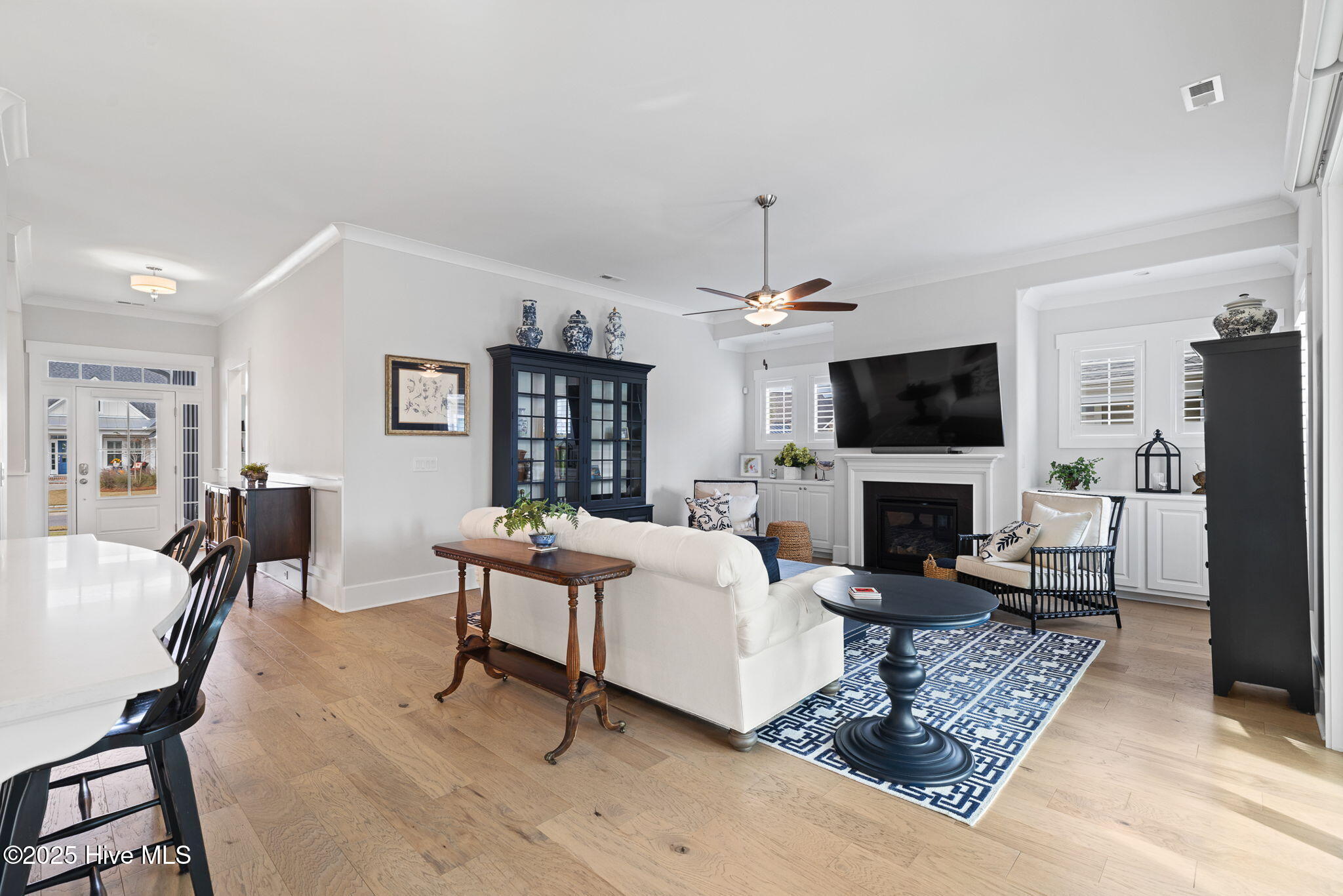 100541273 | Photo 14