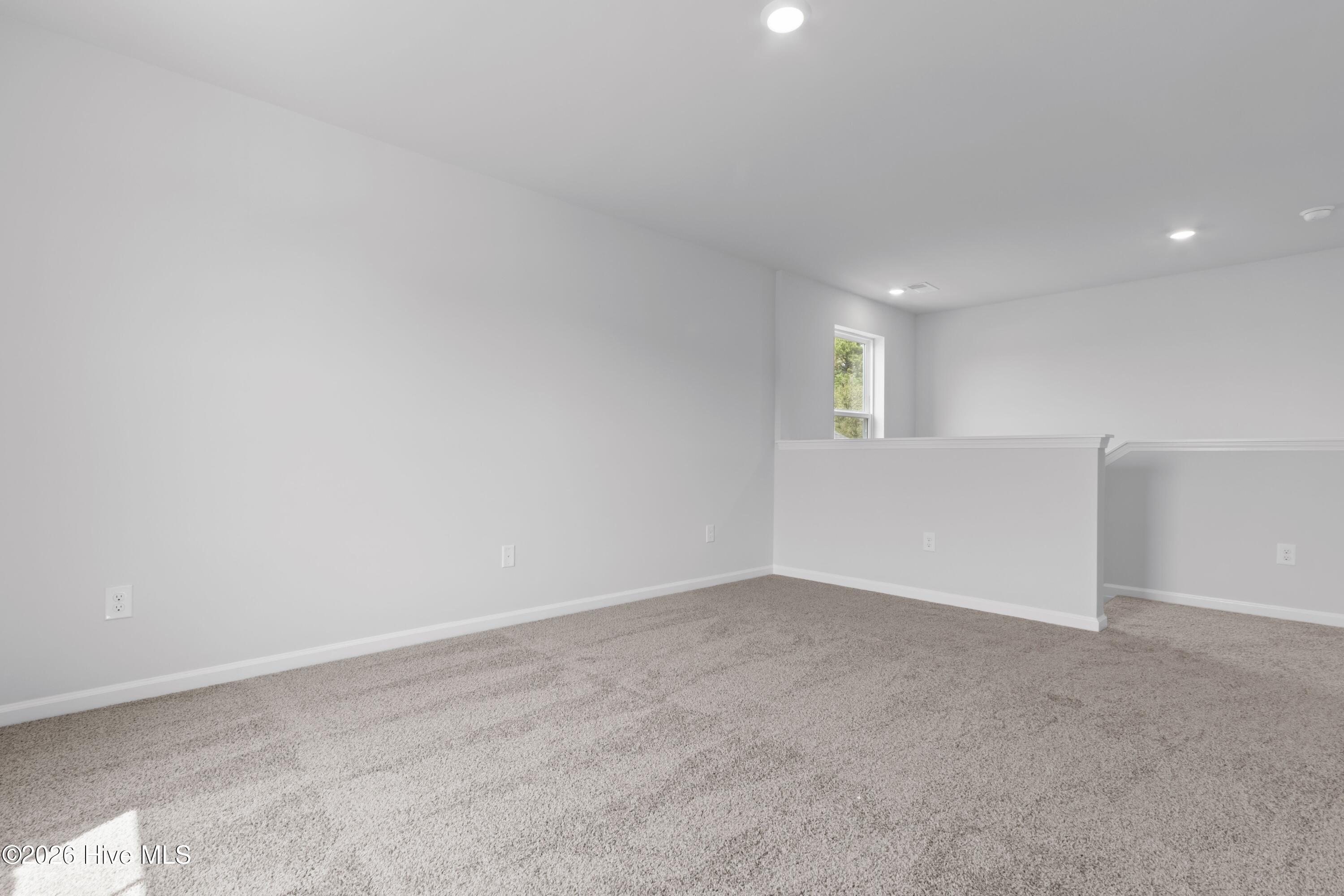 100557656 | Photo 31