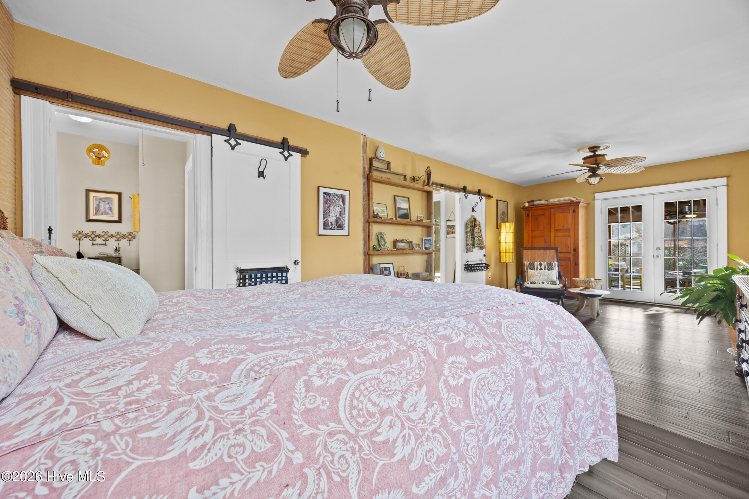 100559586 | Photo 26