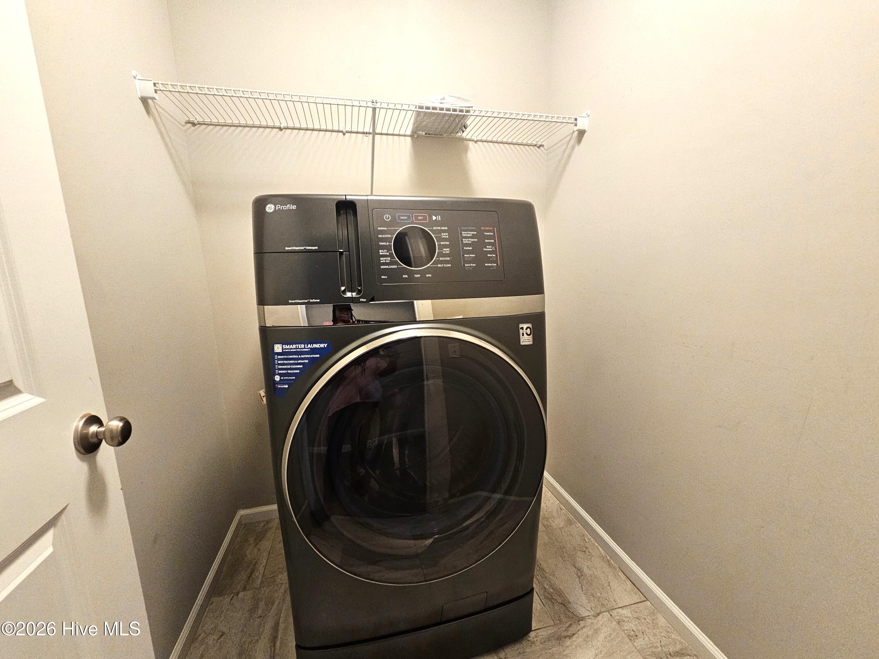 Laundry W/Combo Washer & Dryer