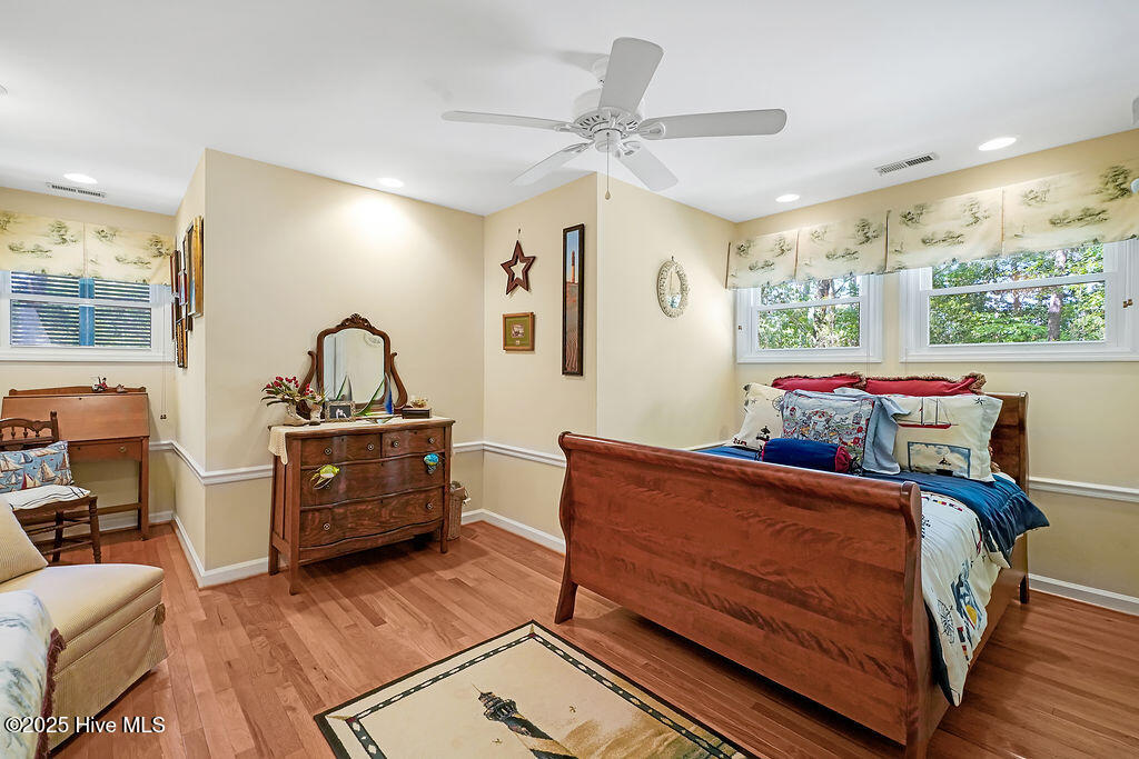 100504453 | Photo 31