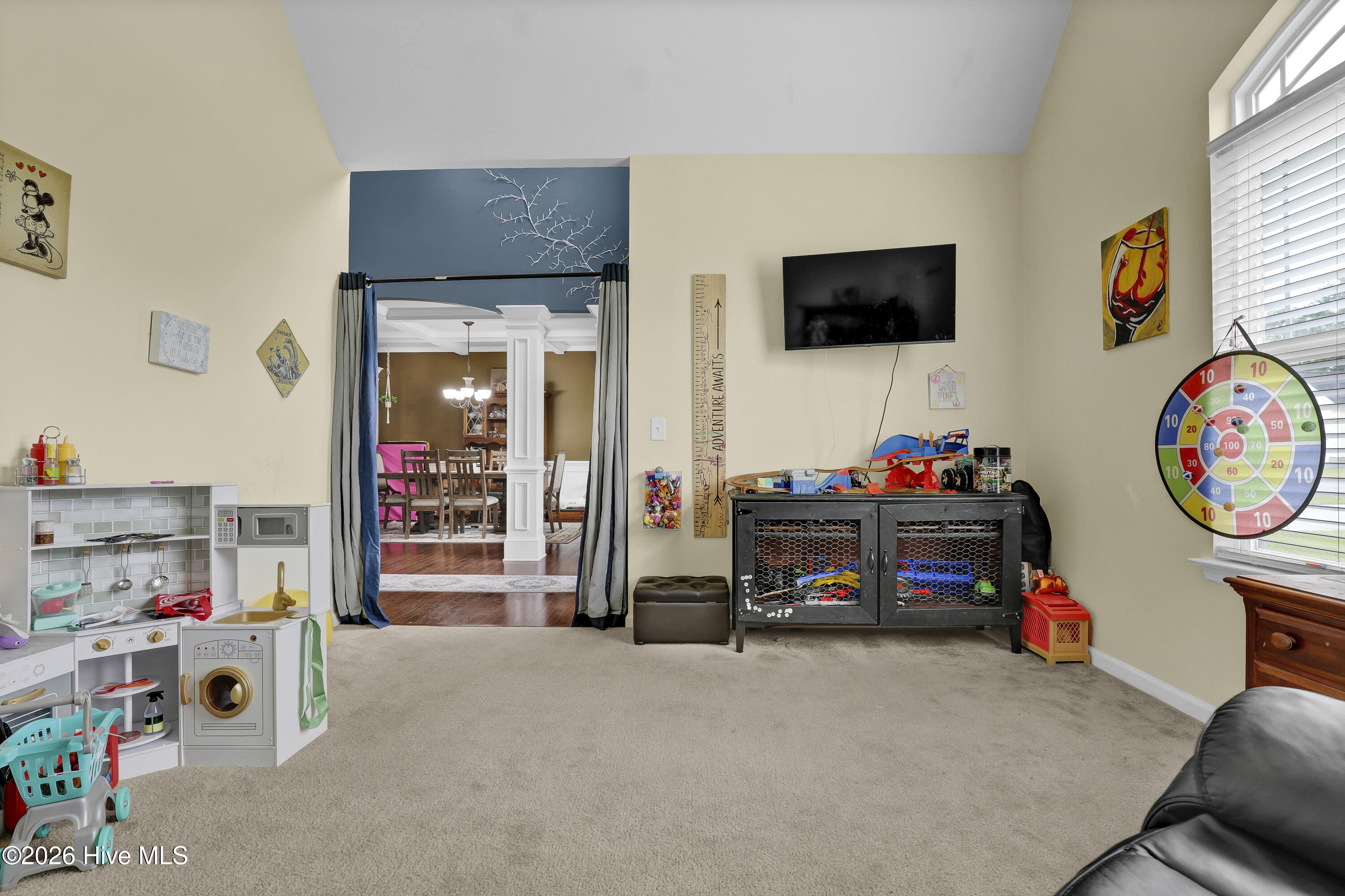 201 Wedgefield Circle,Maple Hill
