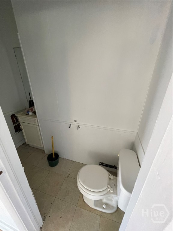 2217 Skidaway Road, Savannah, GA 31404 Listing Photo  7