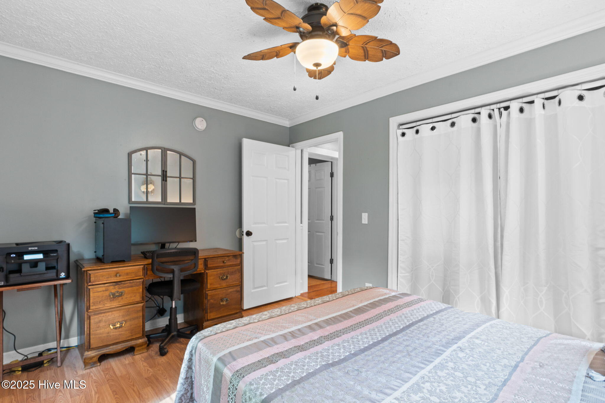 100531169 | Photo 30