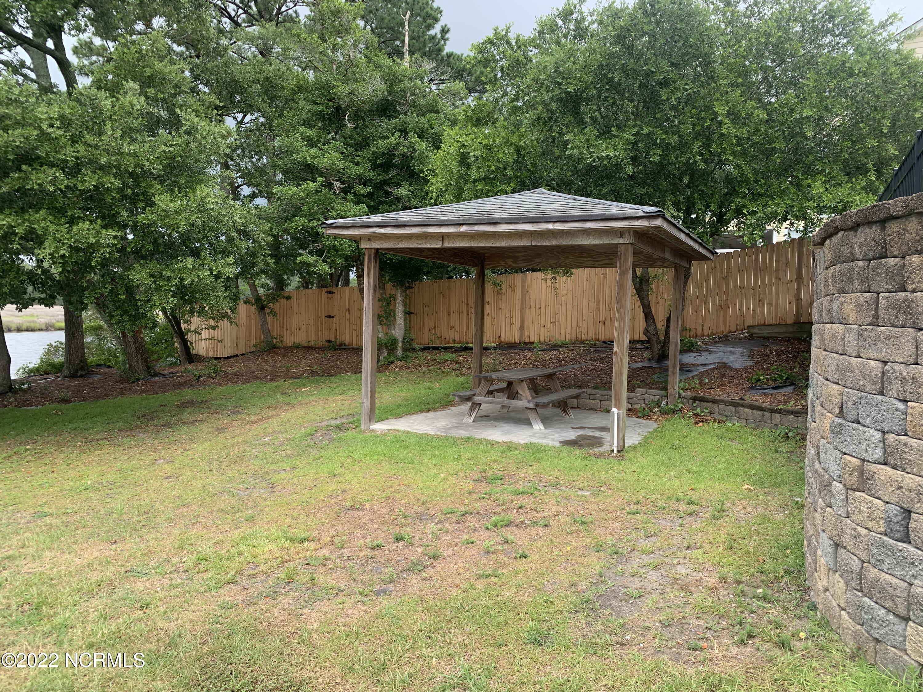 100556389 | Photo 12