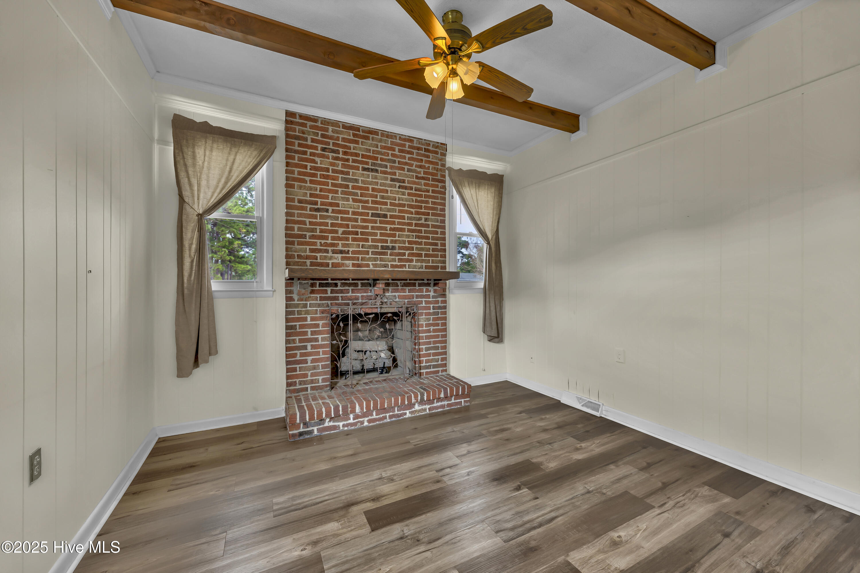 100535040 | Photo 13