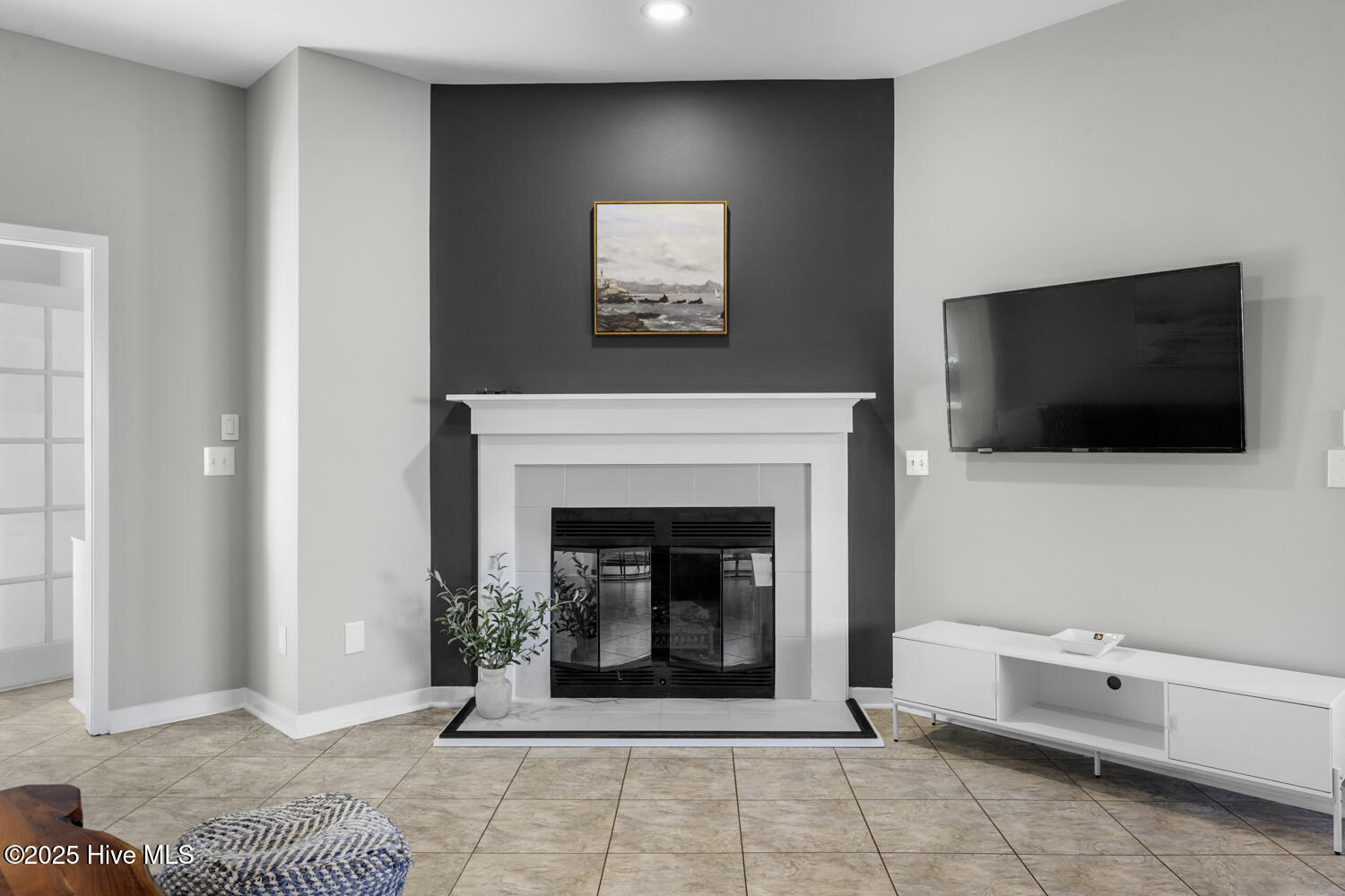 100535668 | Photo 16