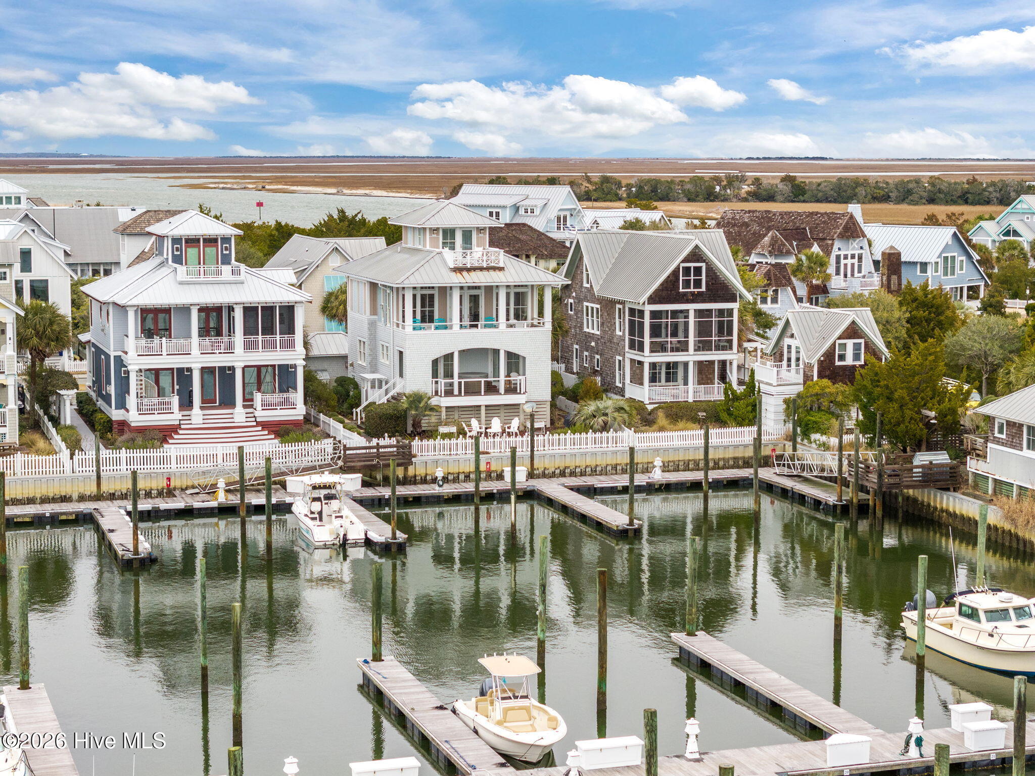 100555119 | Photo 53